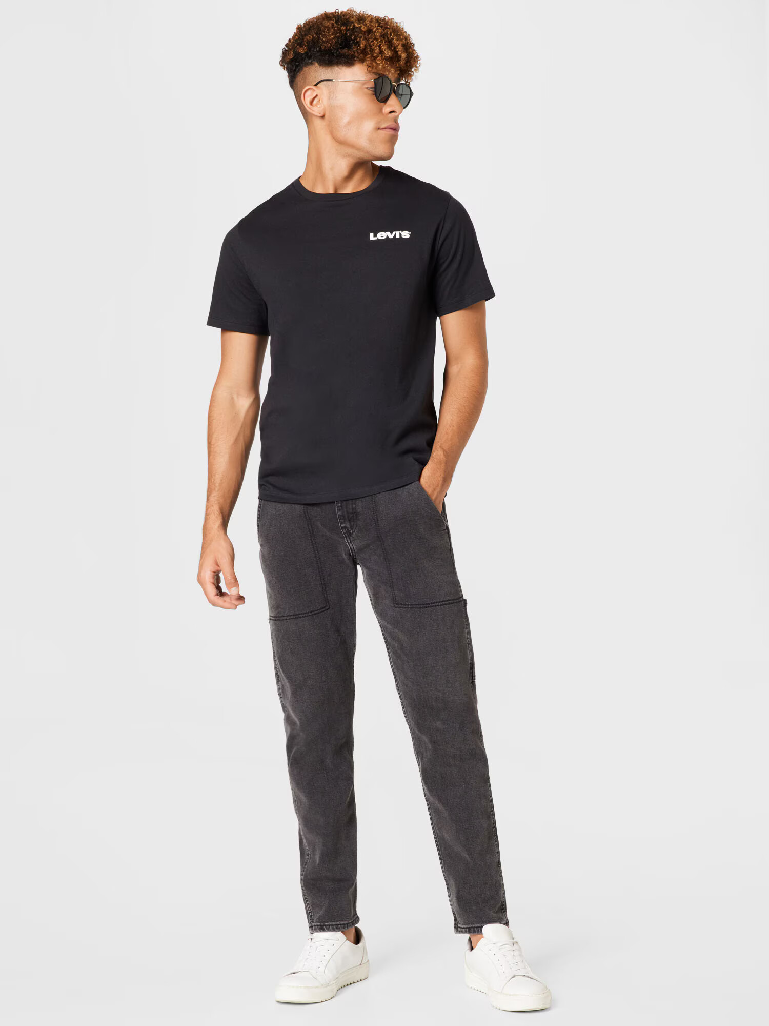 LEVI'S Tričko 'GRAPHIC CREWNECK TEE BLACKS' červená / čierna / biela - Pepit.sk