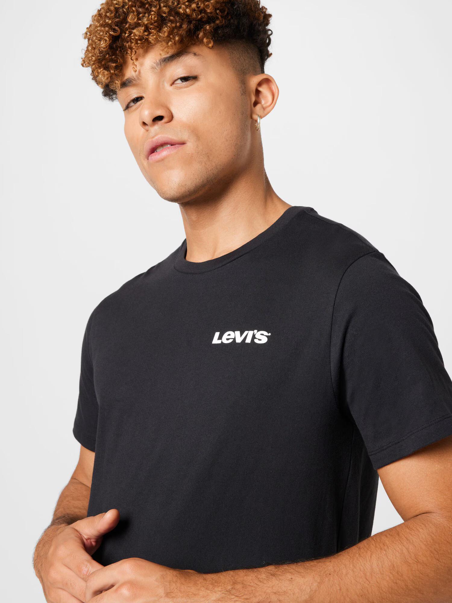 LEVI'S Tričko 'GRAPHIC CREWNECK TEE BLACKS' červená / čierna / biela - Pepit.sk