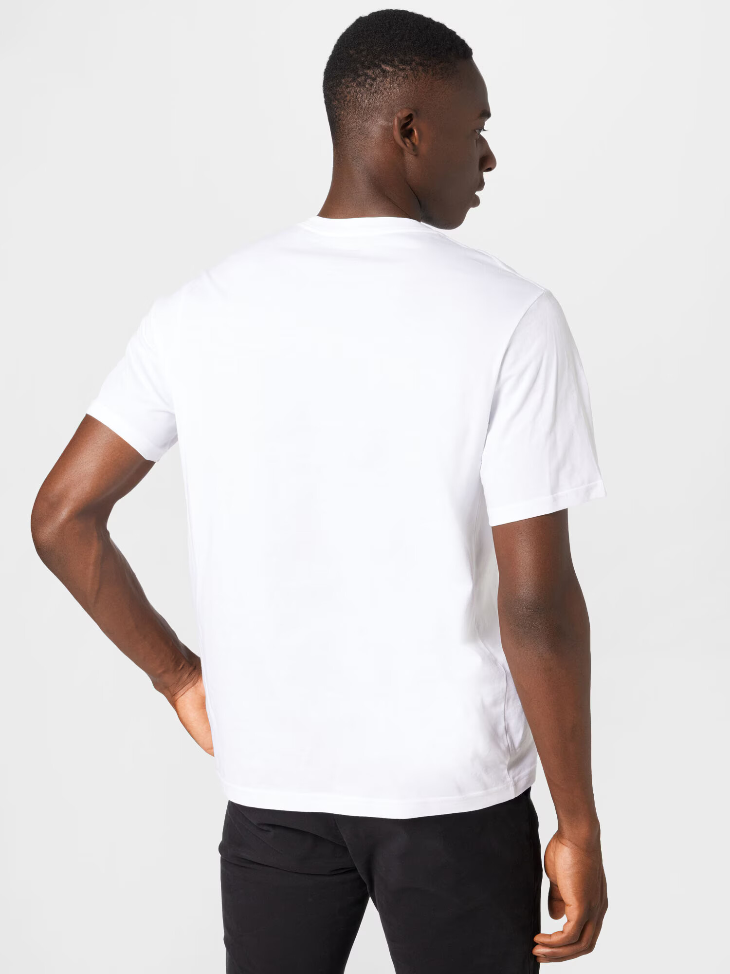 LEVI'S Tričko 'LSE_SS RELAXED FIT TEE NEUTRALS' čierna / biela - Pepit.sk