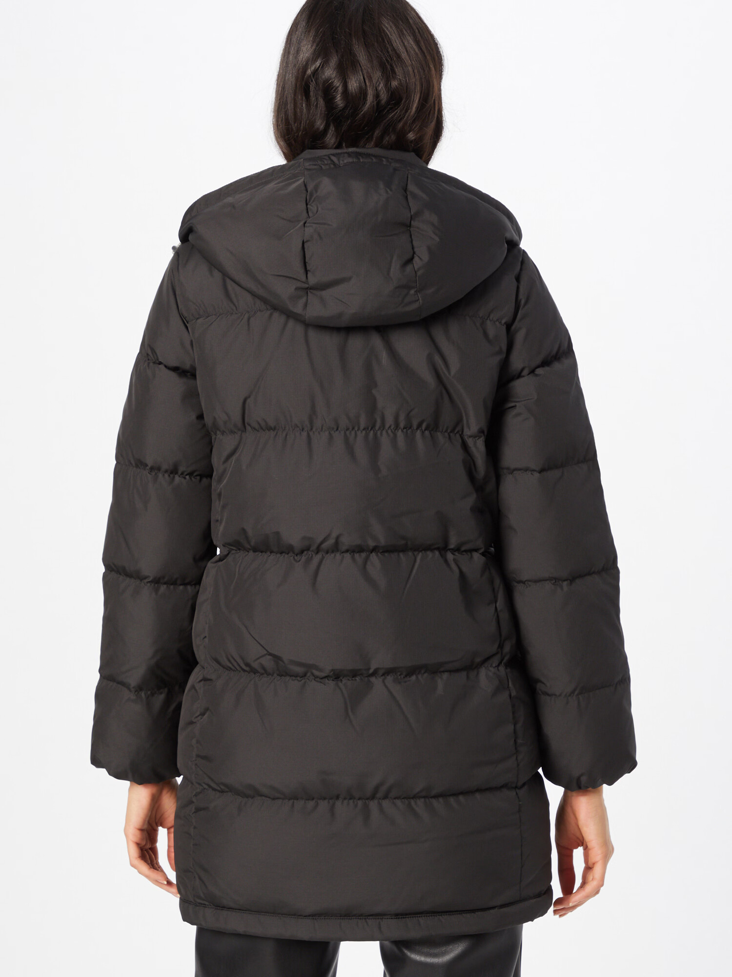 LEVI'S Zimný kabát 'QUINN MID DOWN PUFFER BLACKS' čierna - Pepit.sk