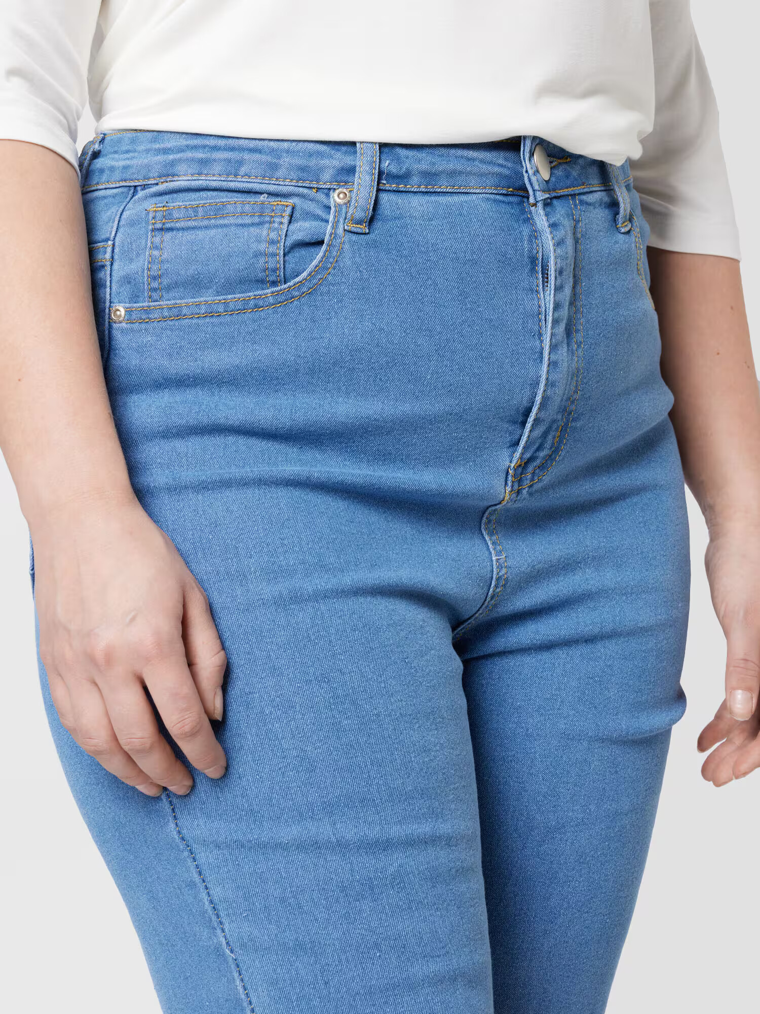 Nasty Gal Plus Džínsy modrá denim - Pepit.sk