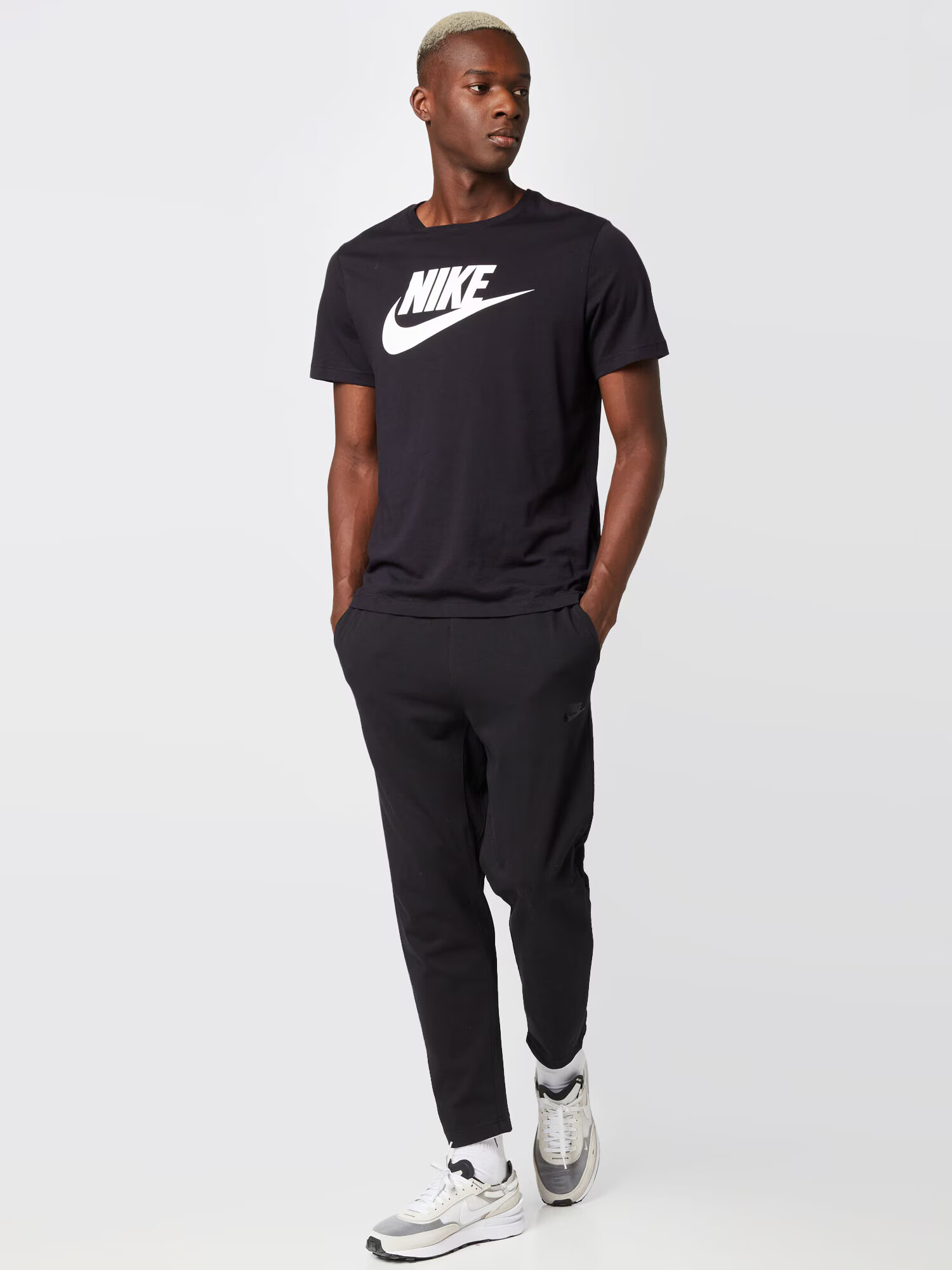 Nike Sportswear Nohavice čierna - Pepit.sk