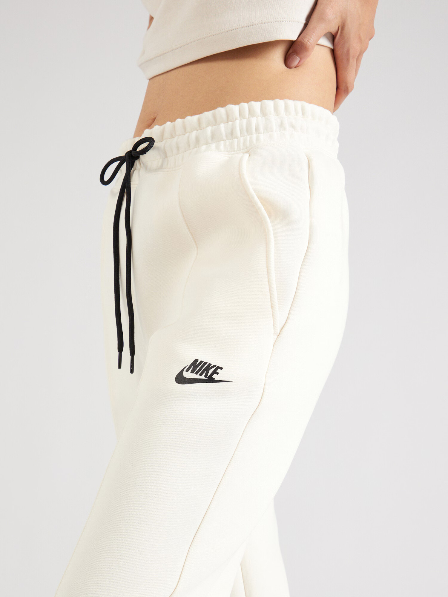 Nike Sportswear Nohavice slonová kosť - Pepit.sk