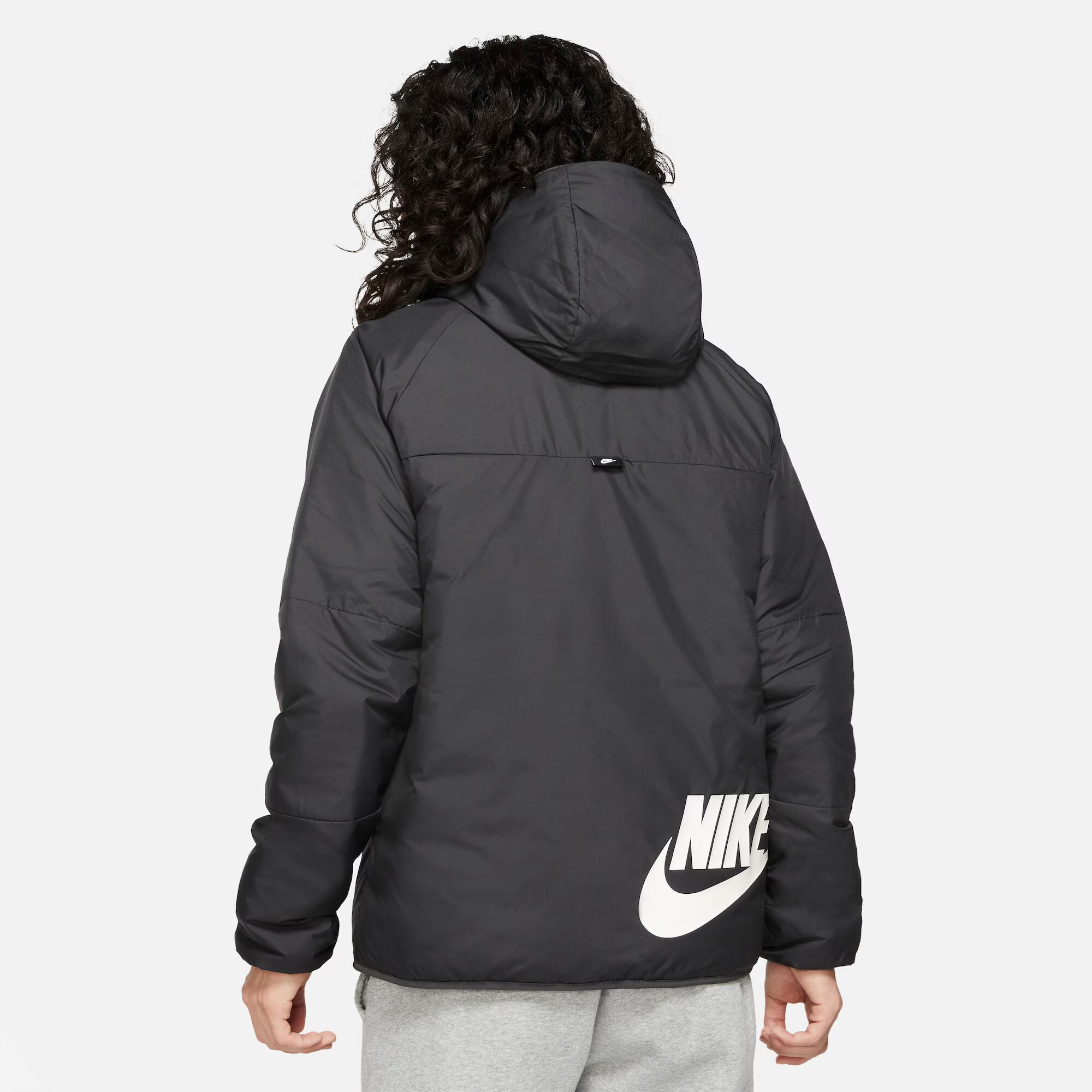 Nike Sportswear Prechodná bunda čierna / biela - Pepit.sk