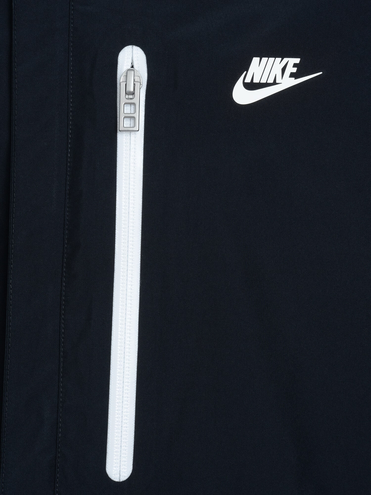 Nike Sportswear Prechodná bunda čierna / biela - Pepit.sk