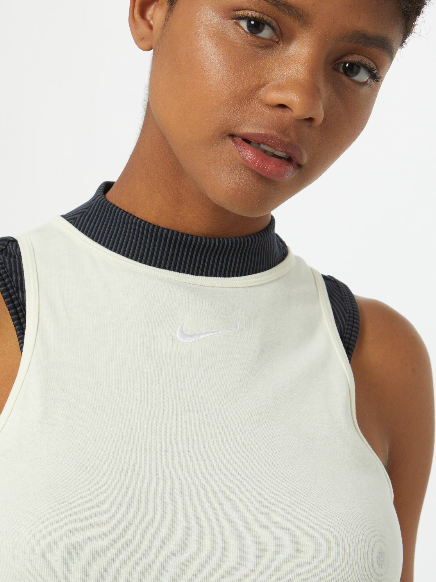 Nike Sportswear Top biela - Pepit.sk