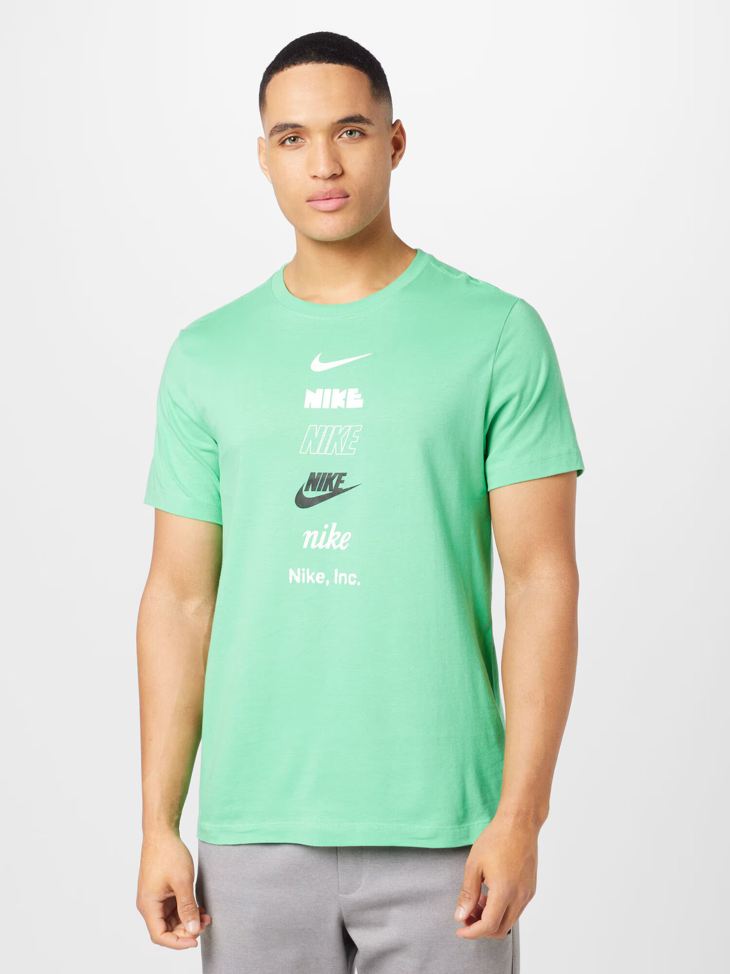 Nike Sportswear Tričko mätová / čierna / biela - Pepit.sk