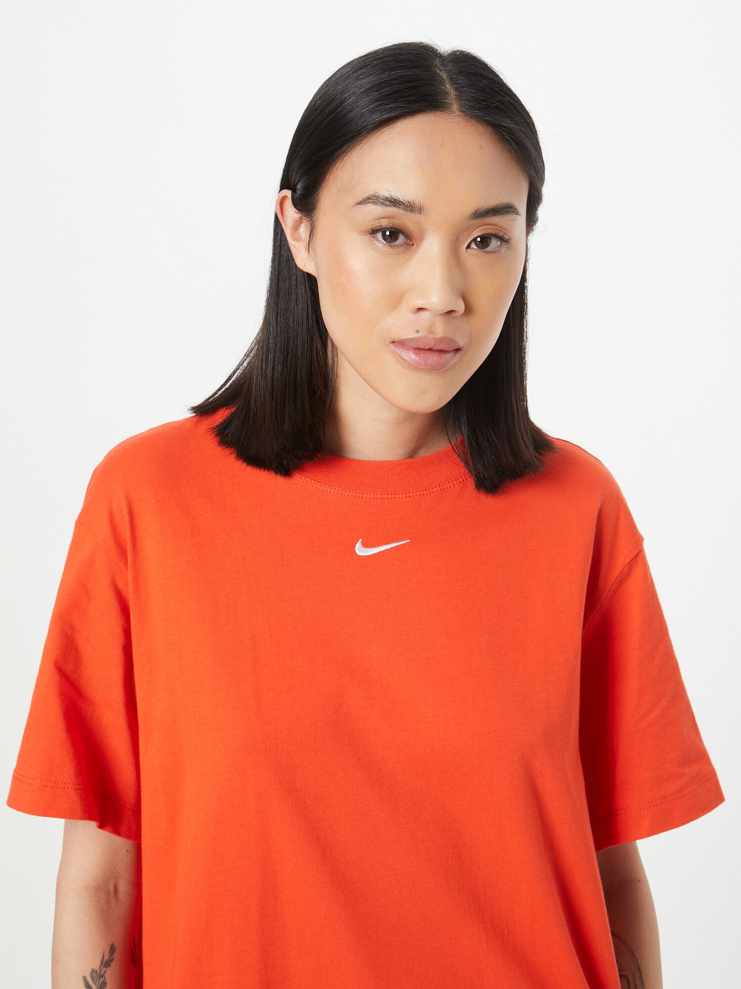 Nike Sportswear Tričko oranžovo červená / biela - Pepit.sk