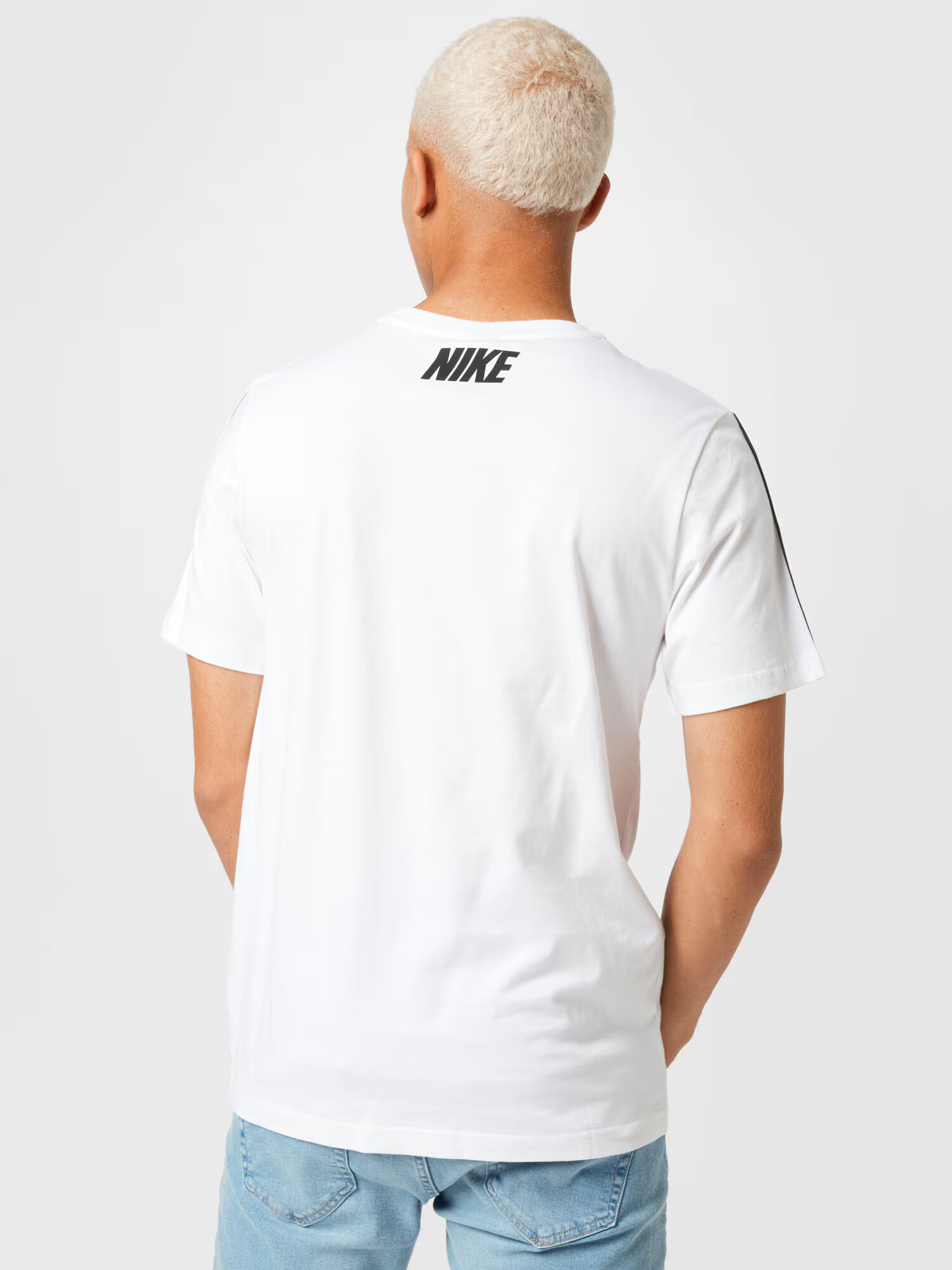 Nike Sportswear Tričko 'Repeat' čierna / biela - Pepit.sk