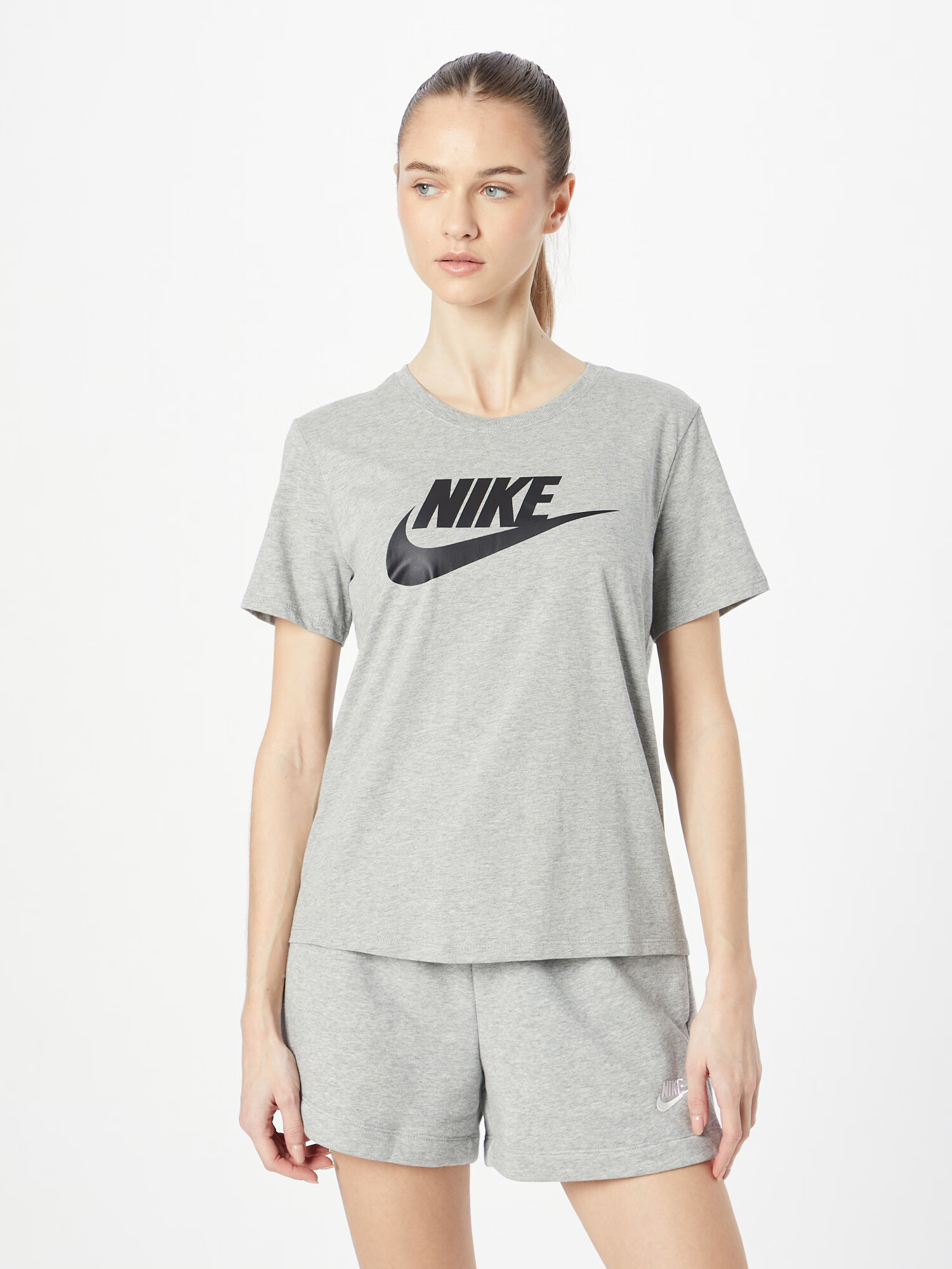 Nike Sportswear Tričko sivá / čierna - Pepit.sk