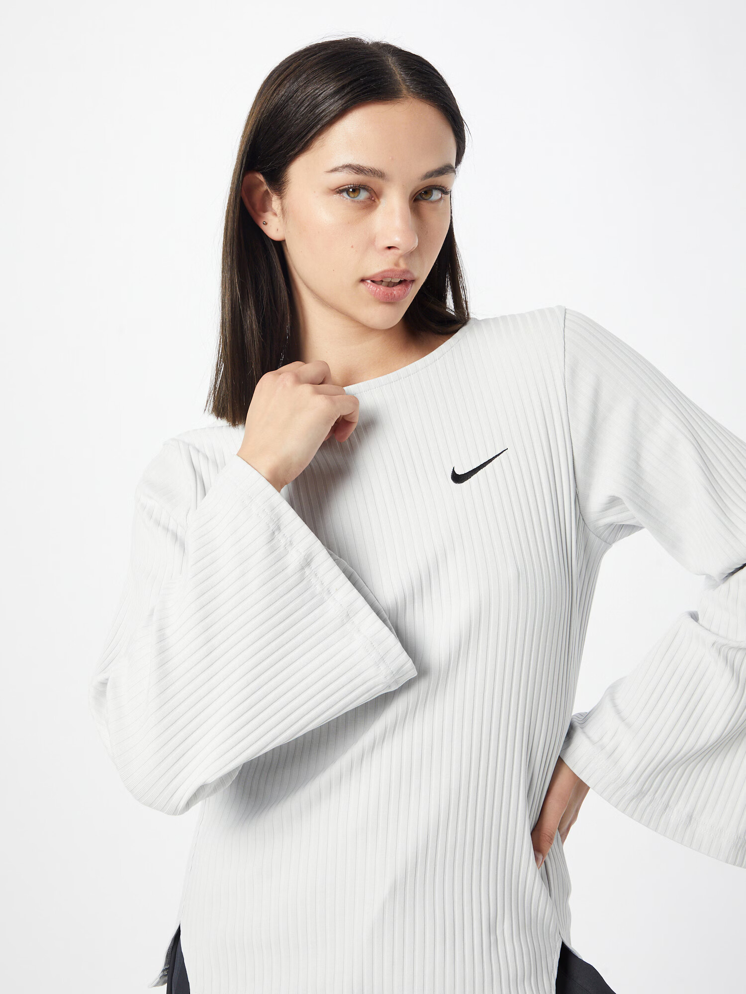 Nike Sportswear Tričko svetlosivá / čierna - Pepit.sk