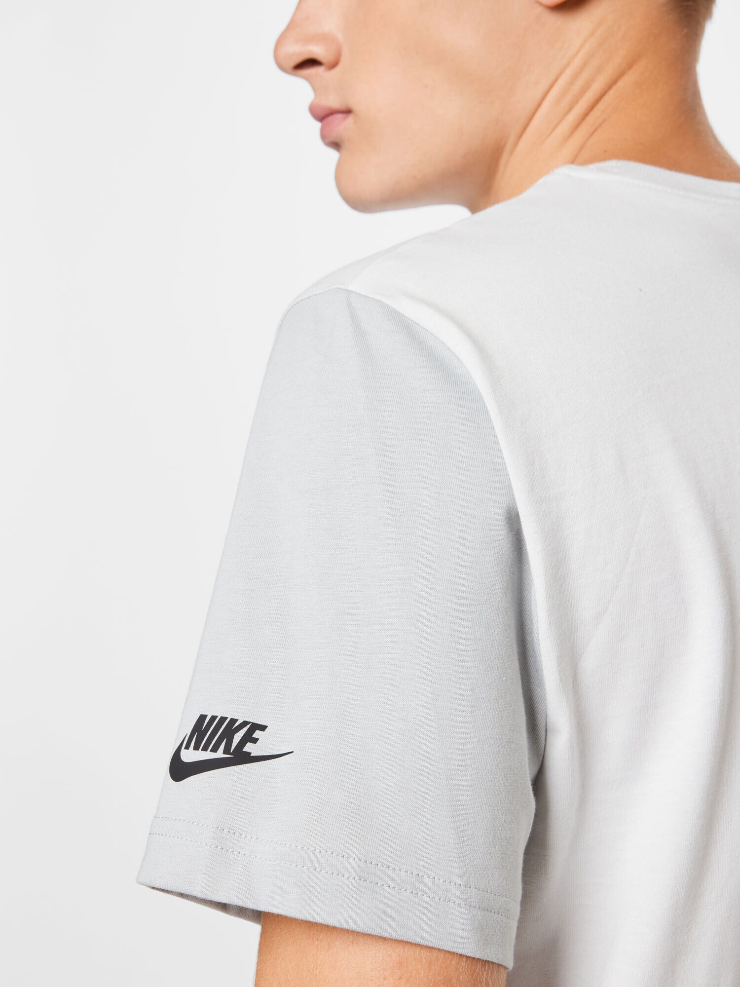 Nike Sportswear Tričko svetlosivá / čierna - Pepit.sk