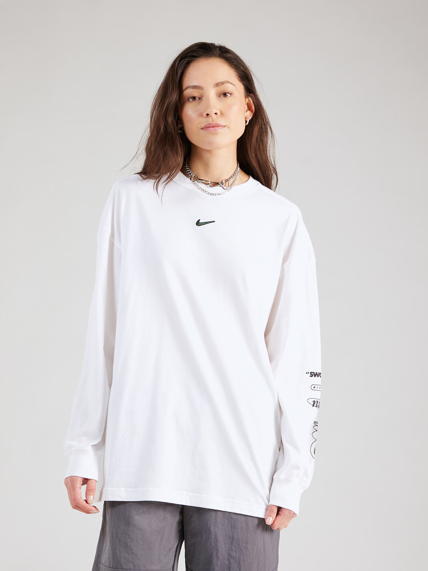 Nike Sportswear Tričko zelená / čierna / biela - Pepit.sk