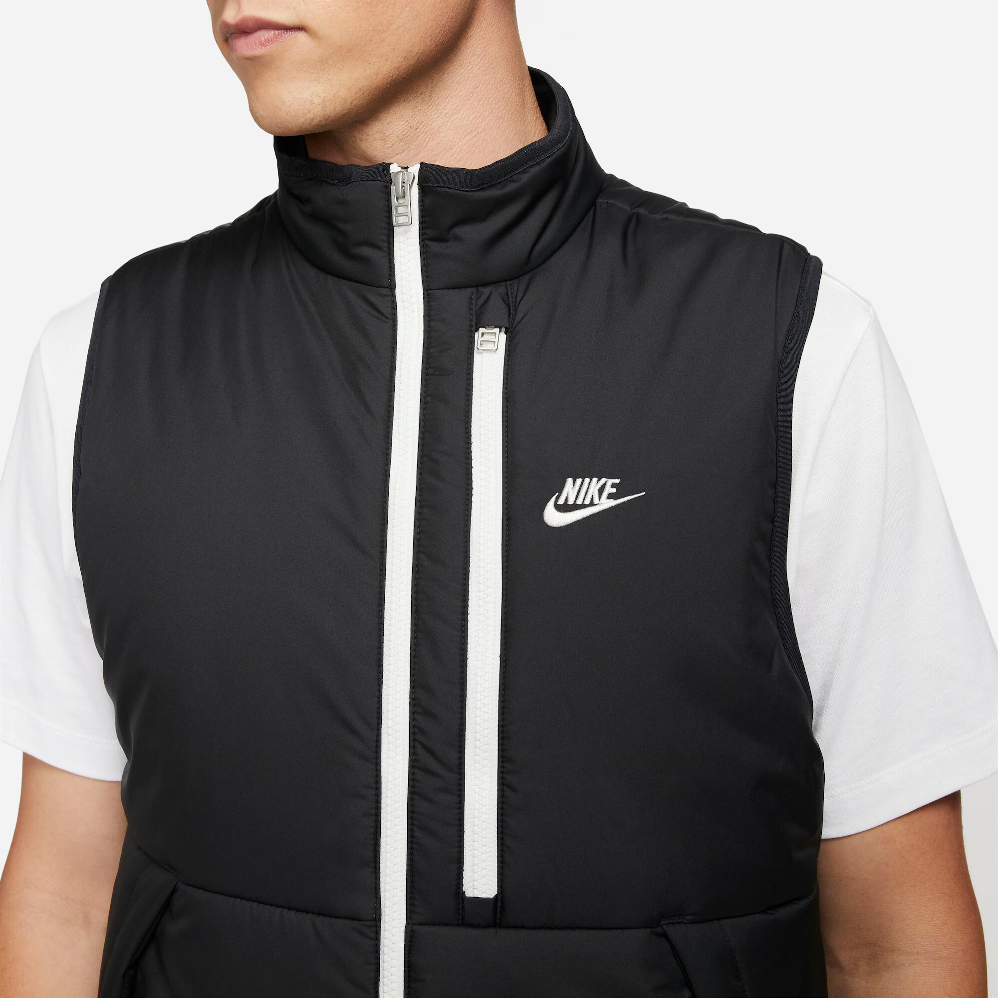 Nike Sportswear Vesta čierna / biela - Pepit.sk