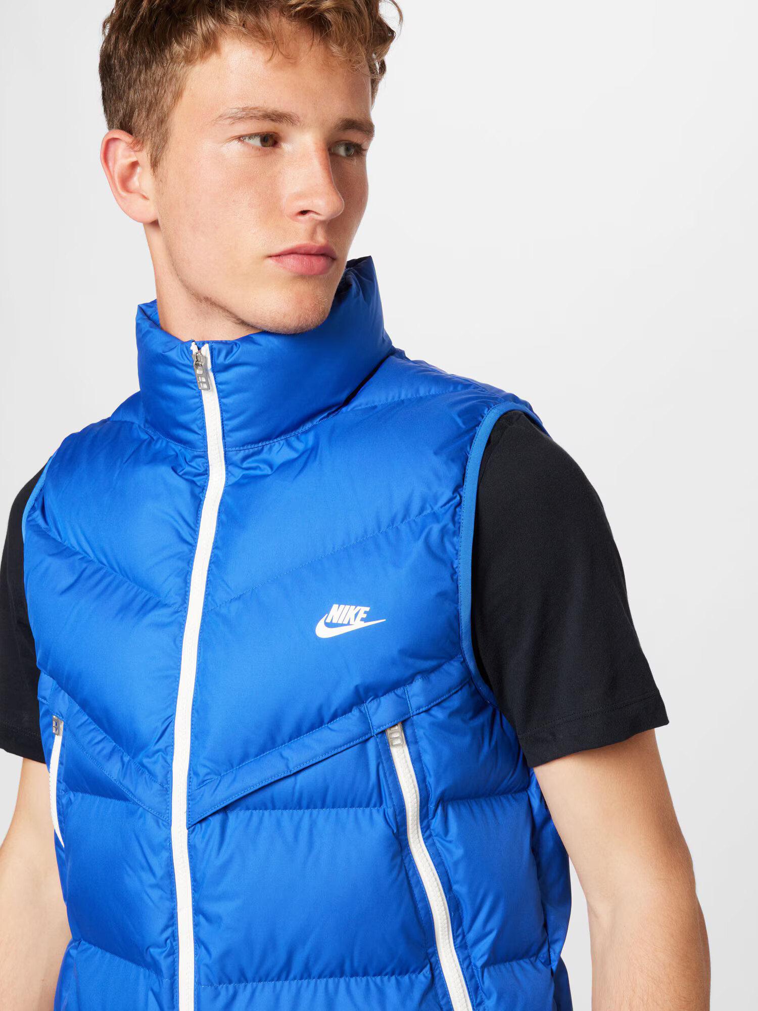 Nike Sportswear Vesta kráľovská modrá / biela - Pepit.sk