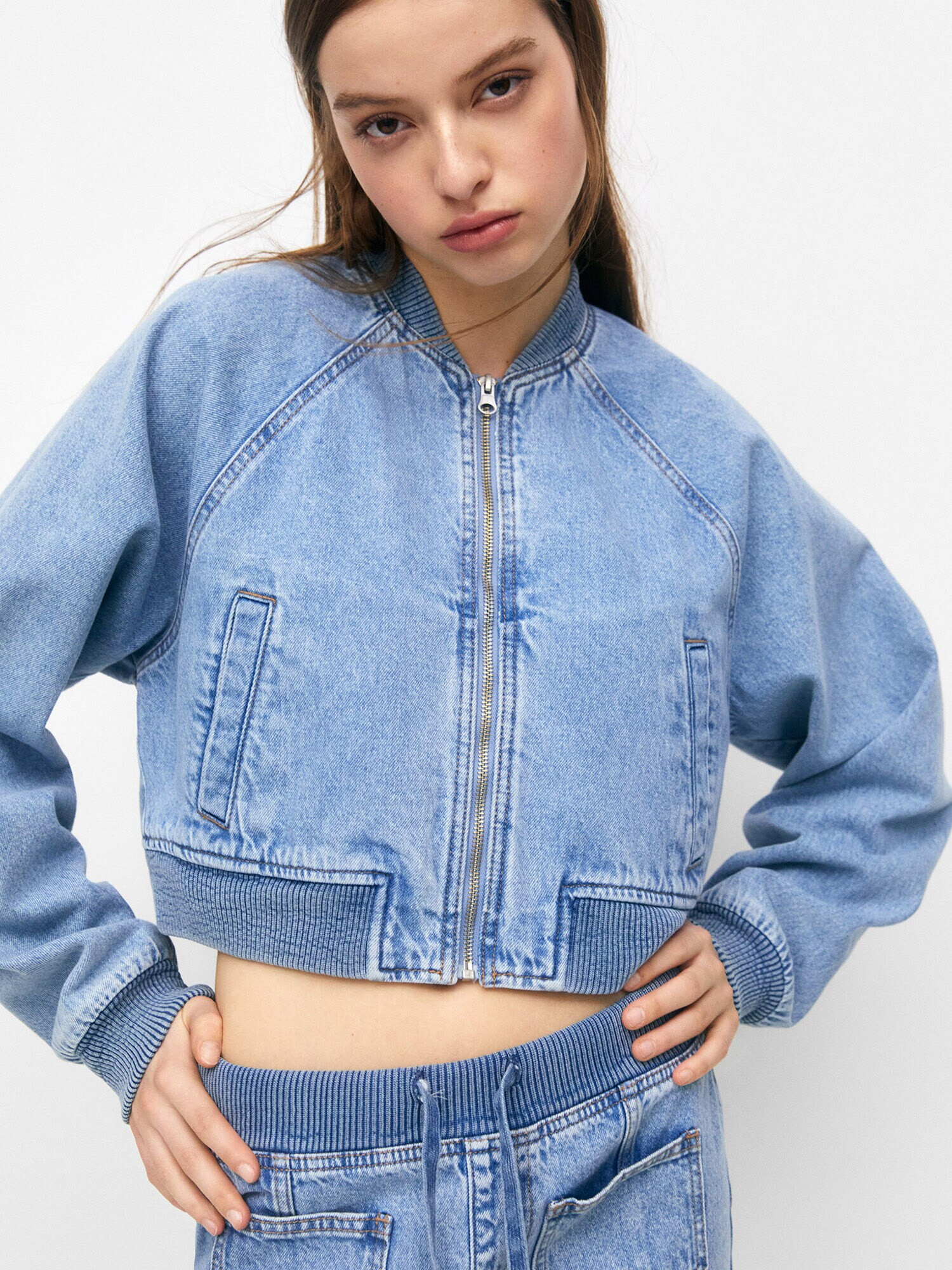 Pull&Bear Prechodná bunda modrá denim - Pepit.sk