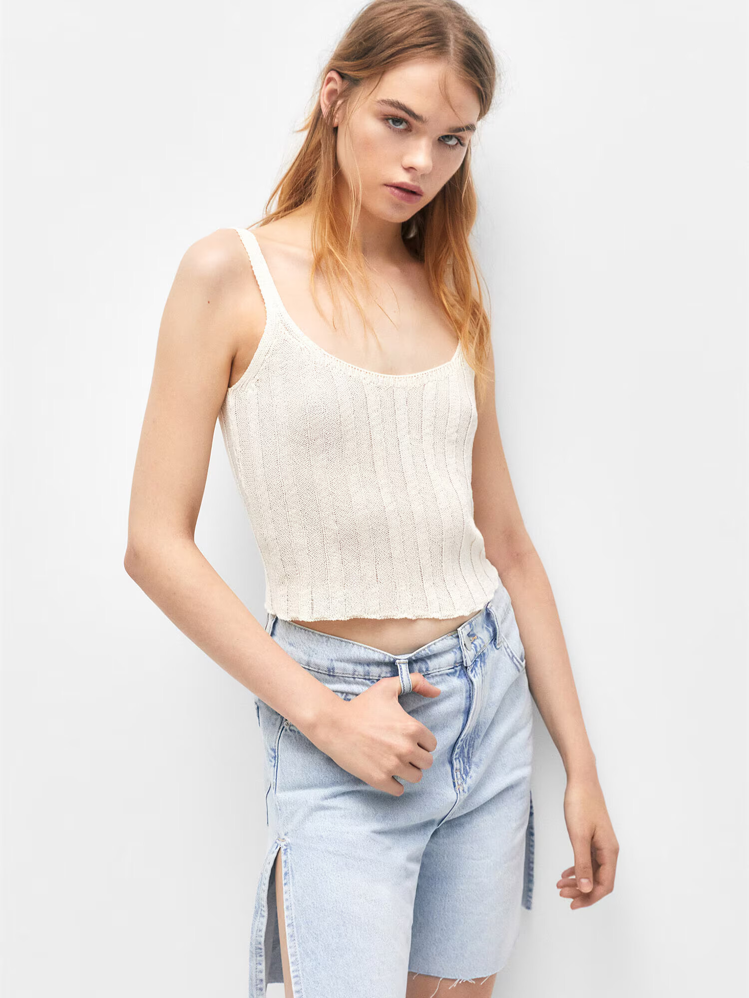 Pull&Bear Vyšívaný top nebielená - Pepit.sk