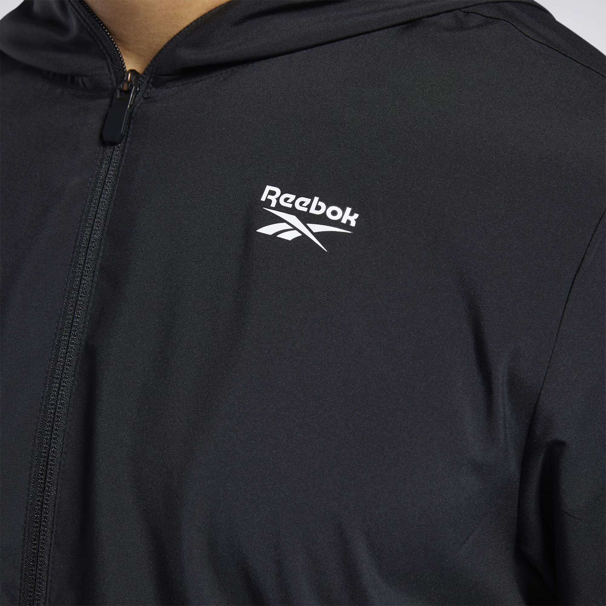 Reebok Športová bunda čierna - Pepit.sk