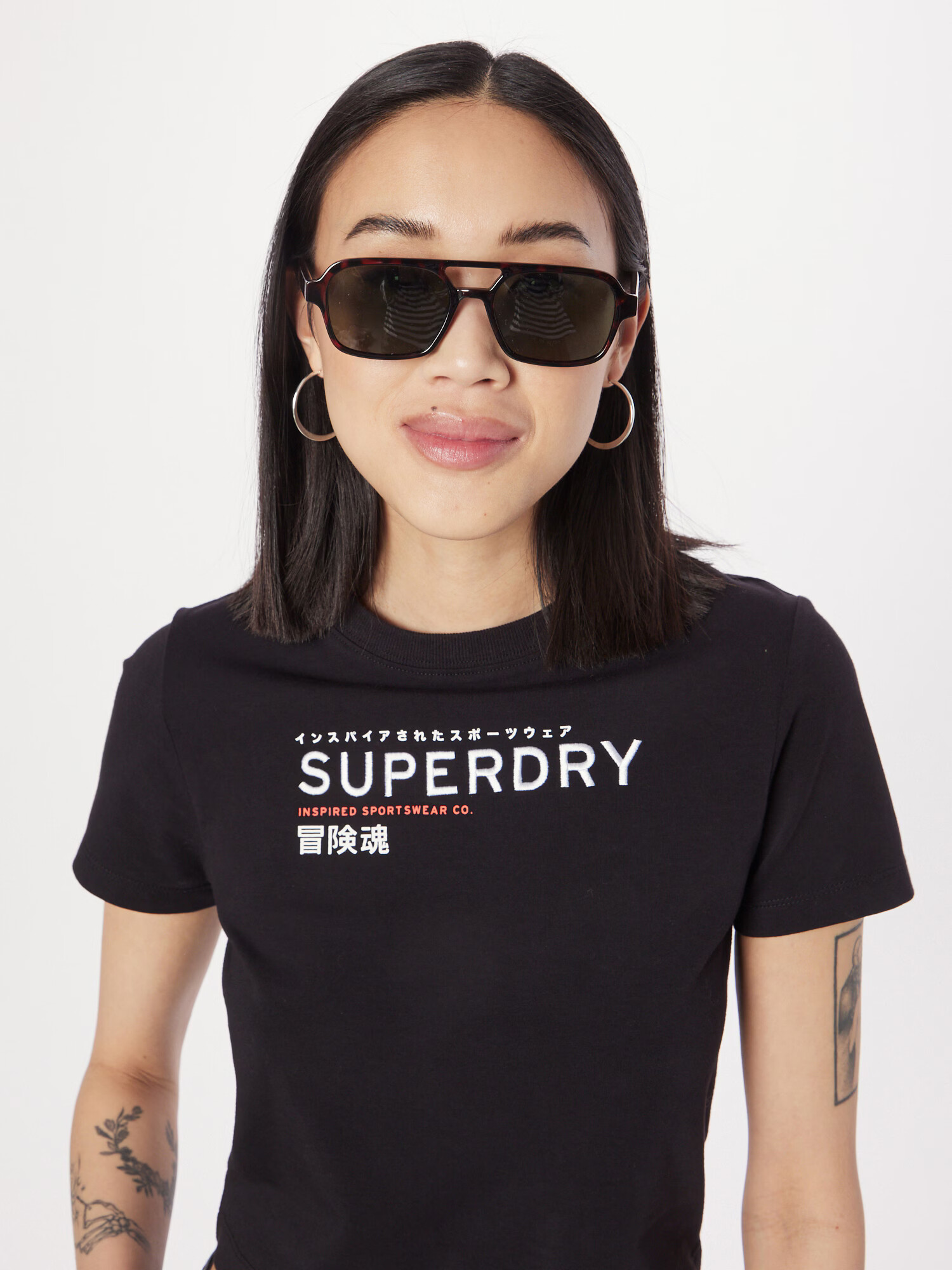 Superdry Tričko koralová / čierna / biela - Pepit.sk