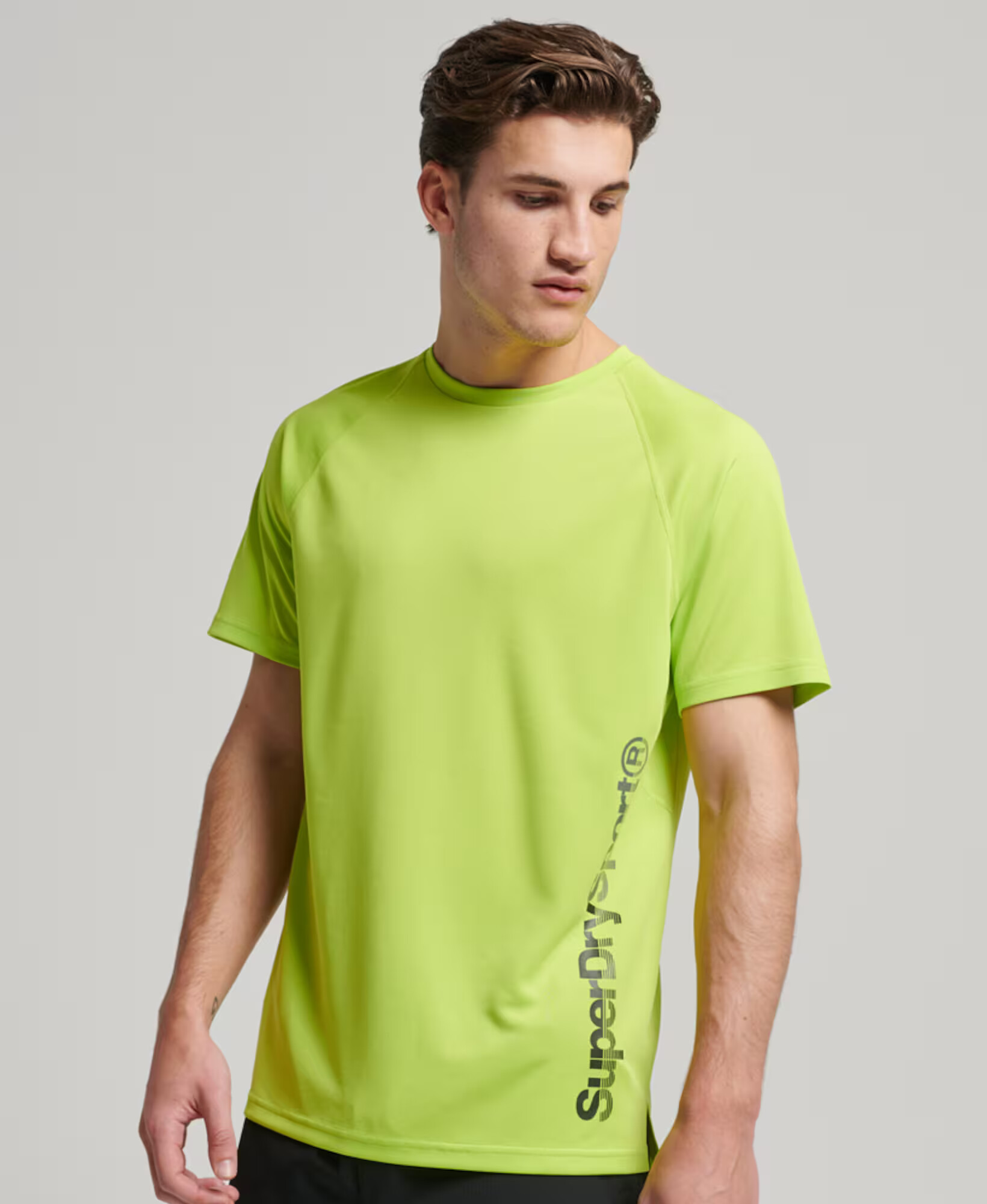 Superdry Tričko limetová / čierna - Pepit.sk