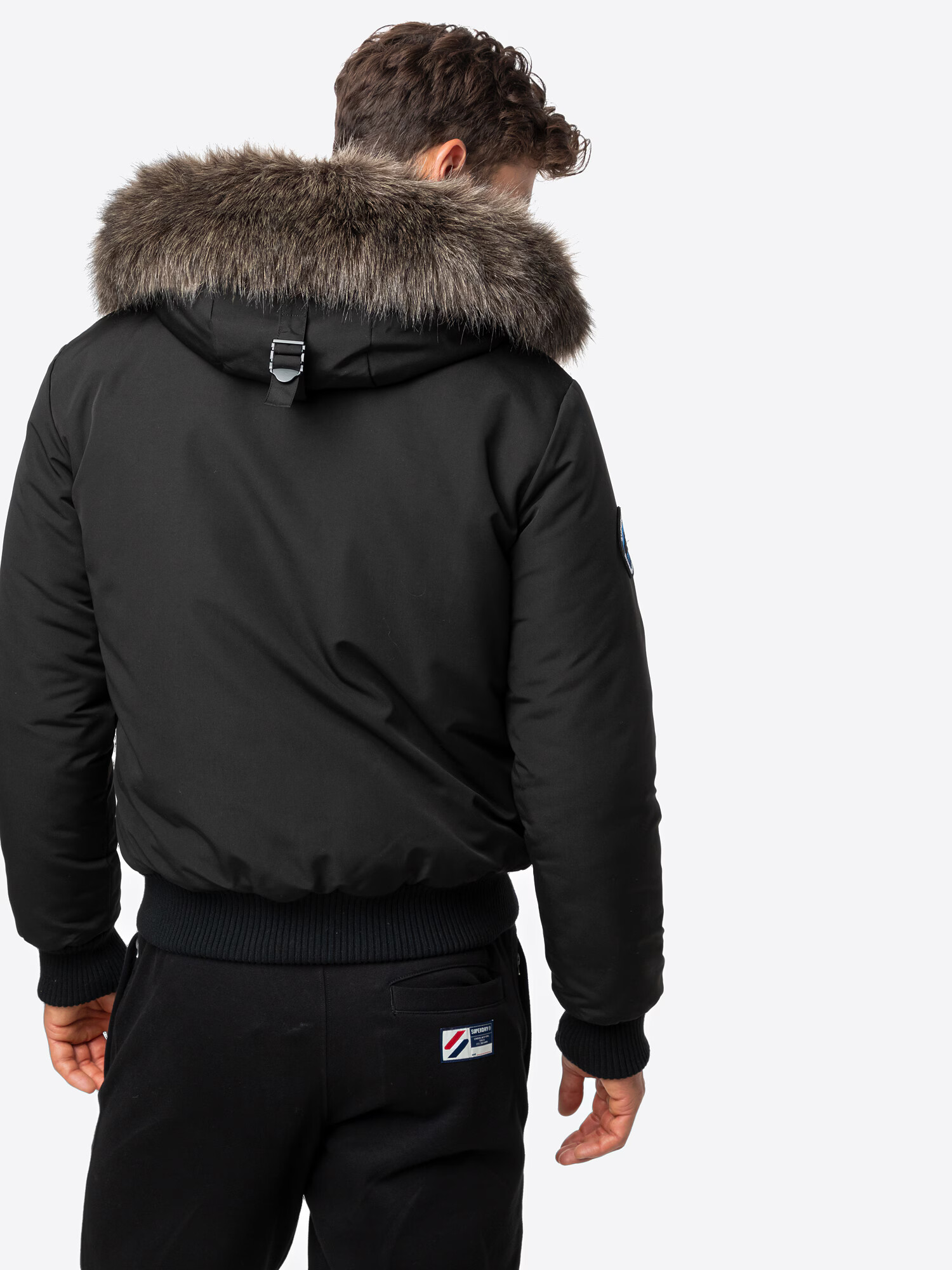 Superdry Zimná bunda 'Everest' čierna - Pepit.sk