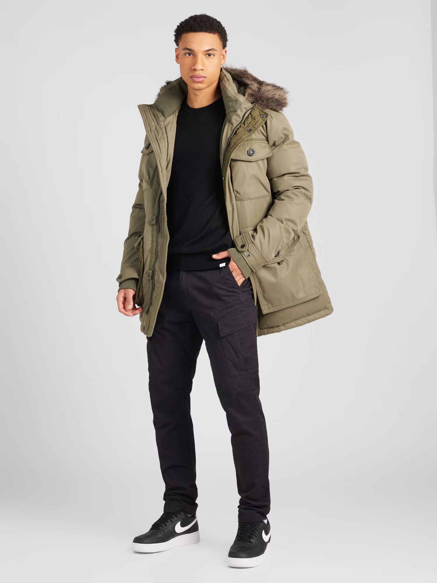 Superdry Zimná parka 'Chinook' olivová - Pepit.sk