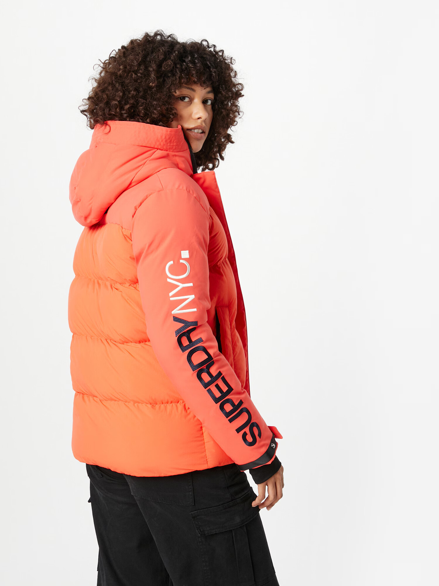 Superdry Zimná parka koralová / čierna - Pepit.sk