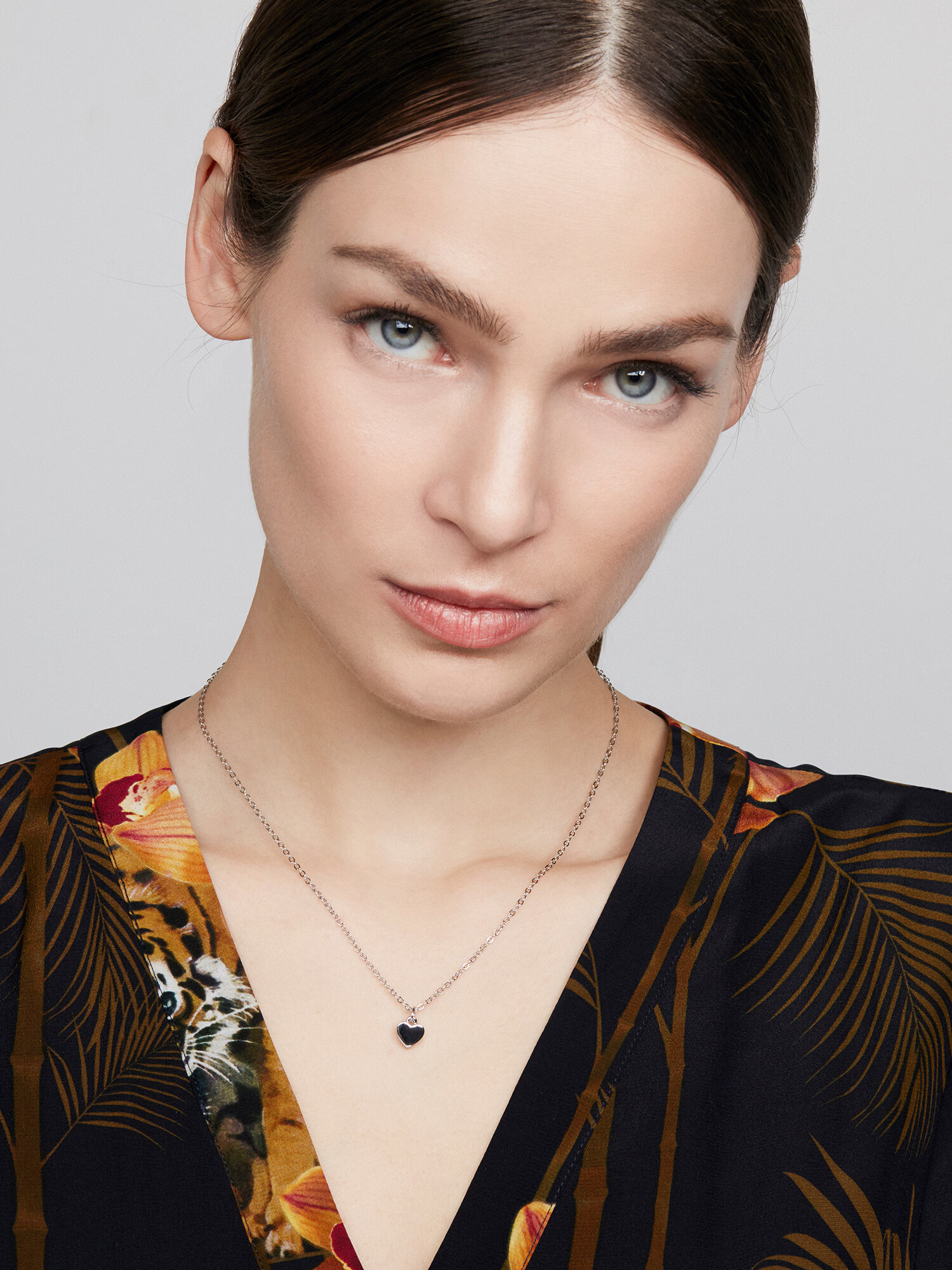 Ted Baker Retiazka 'HARA: TINY HEART PENDANT NECKLACE' strieborná - Pepit.sk