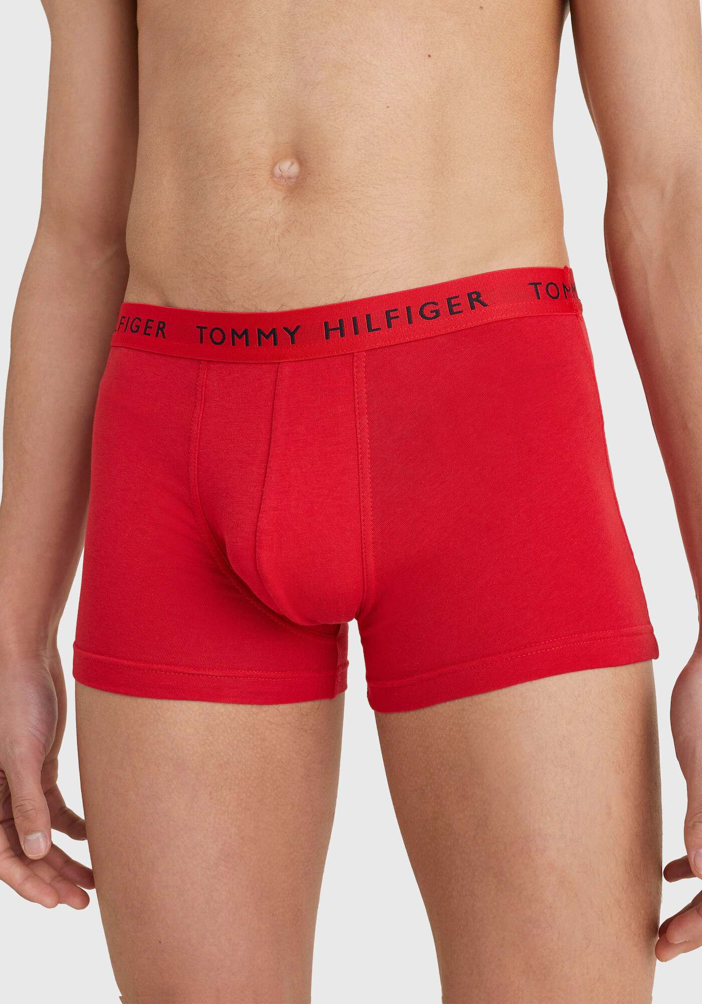 TOMMY HILFIGER Boxerky 'Essential' námornícka modrá / jasne červená / biela - Pepit.sk