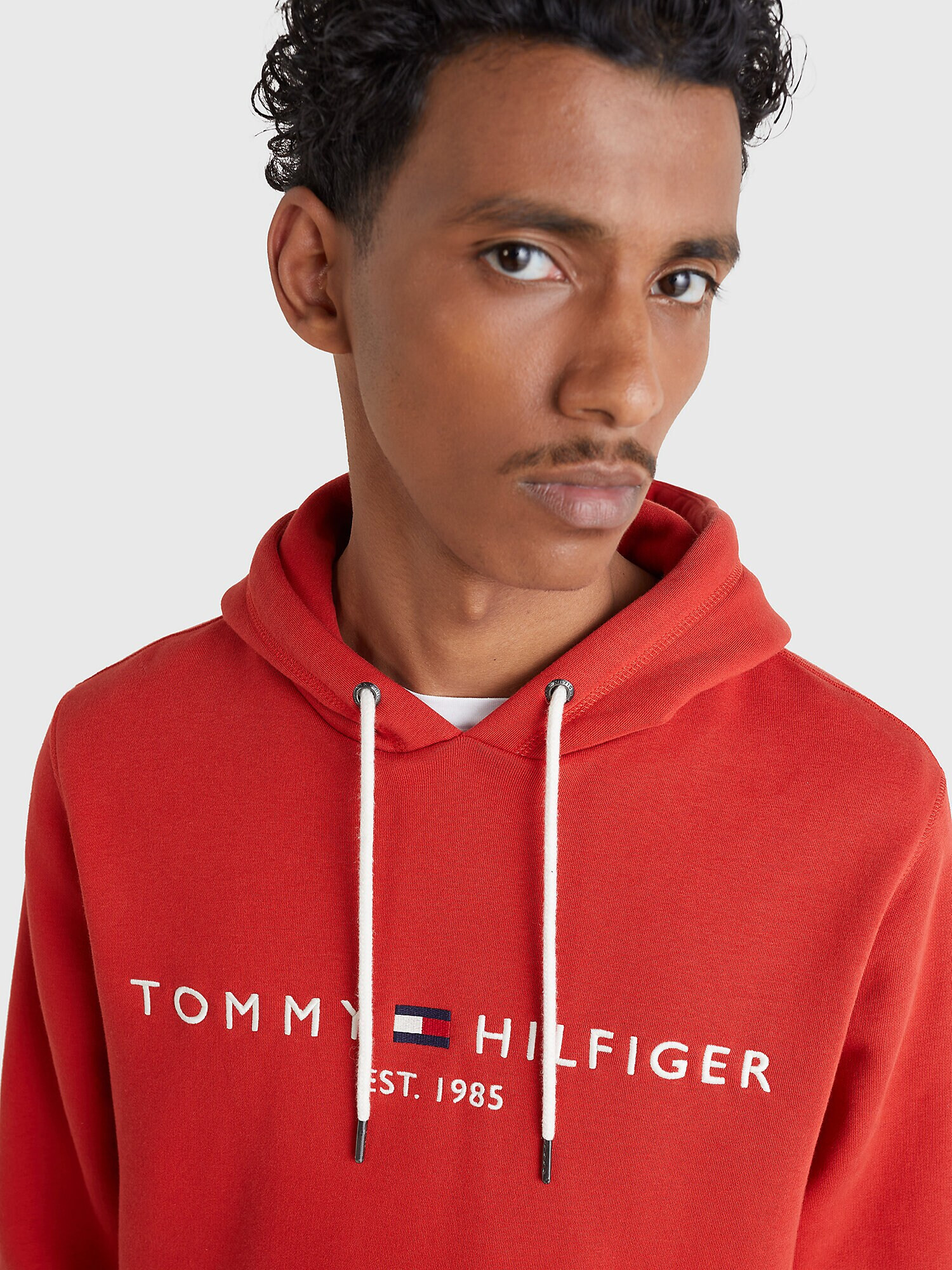 TOMMY HILFIGER Mikina námornícka modrá / bordová / biela - Pepit.sk