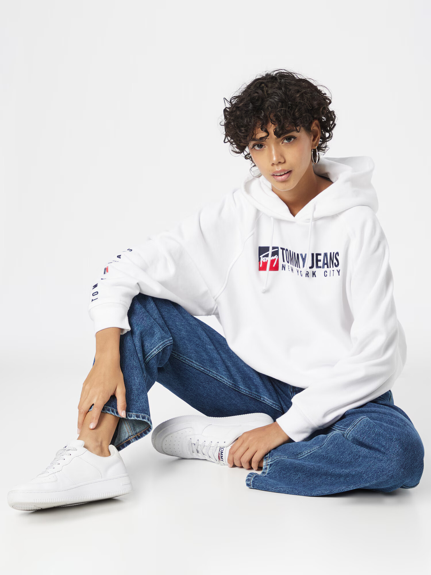 TOMMY HILFIGER Mikina námornícka modrá / červená / biela - Pepit.sk