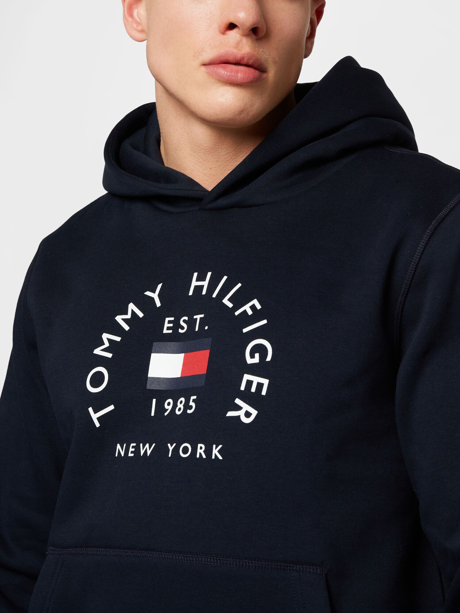 TOMMY HILFIGER Mikina námornícka modrá / červená / biela - Pepit.sk