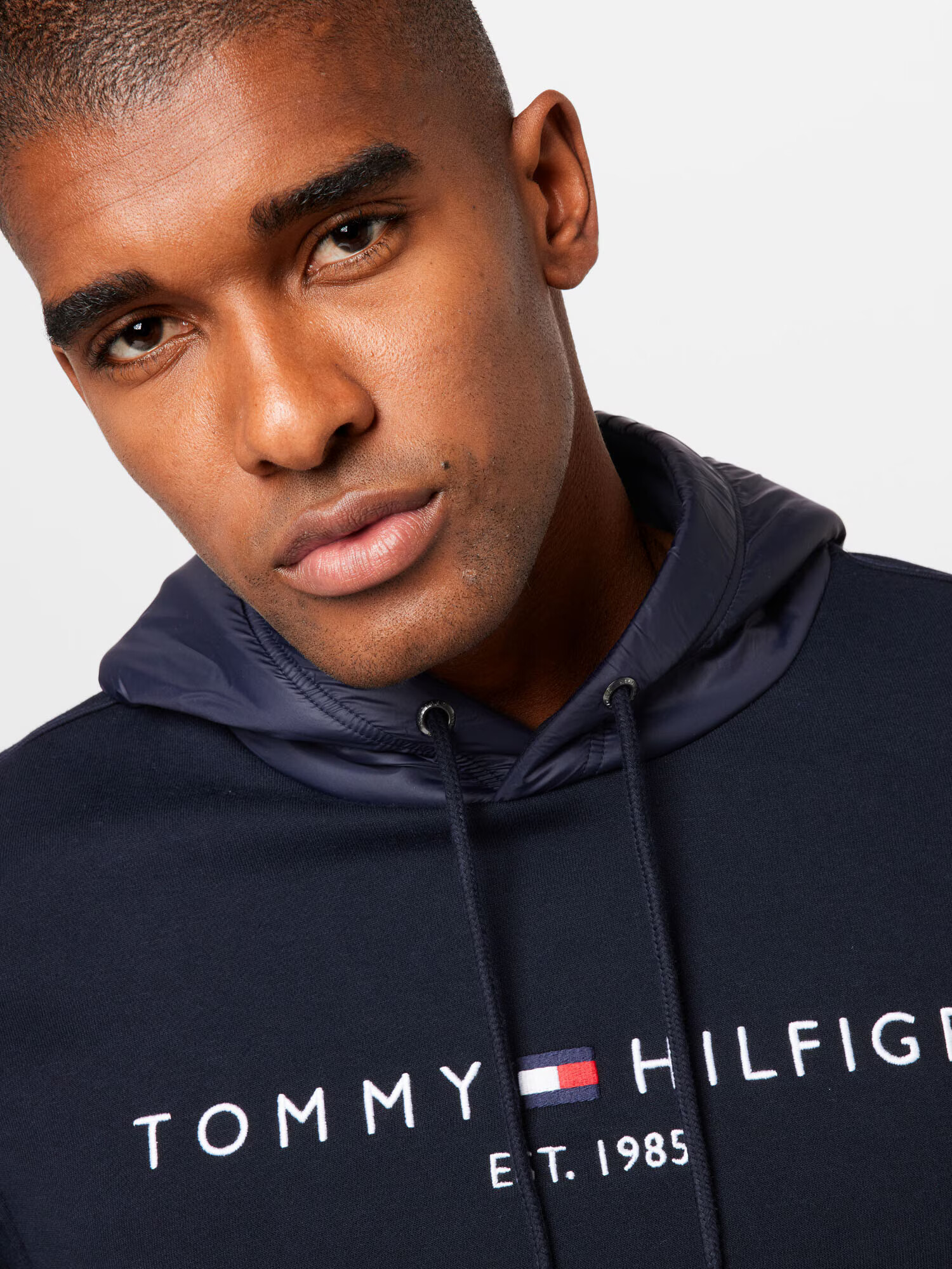 TOMMY HILFIGER Mikina námornícka modrá / červená / biela - Pepit.sk