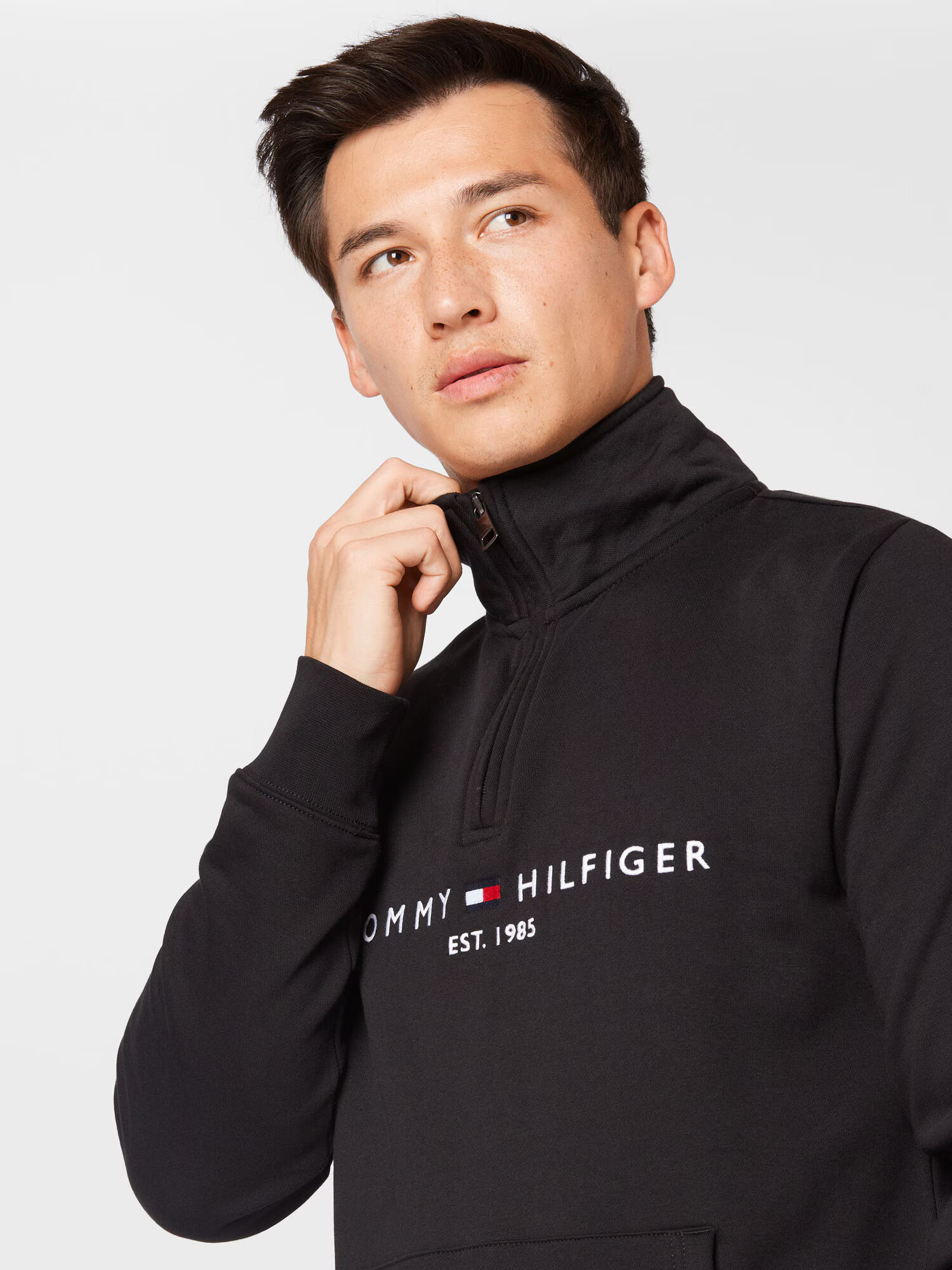 TOMMY HILFIGER Mikina námornícka modrá / červená / čierna / biela - Pepit.sk