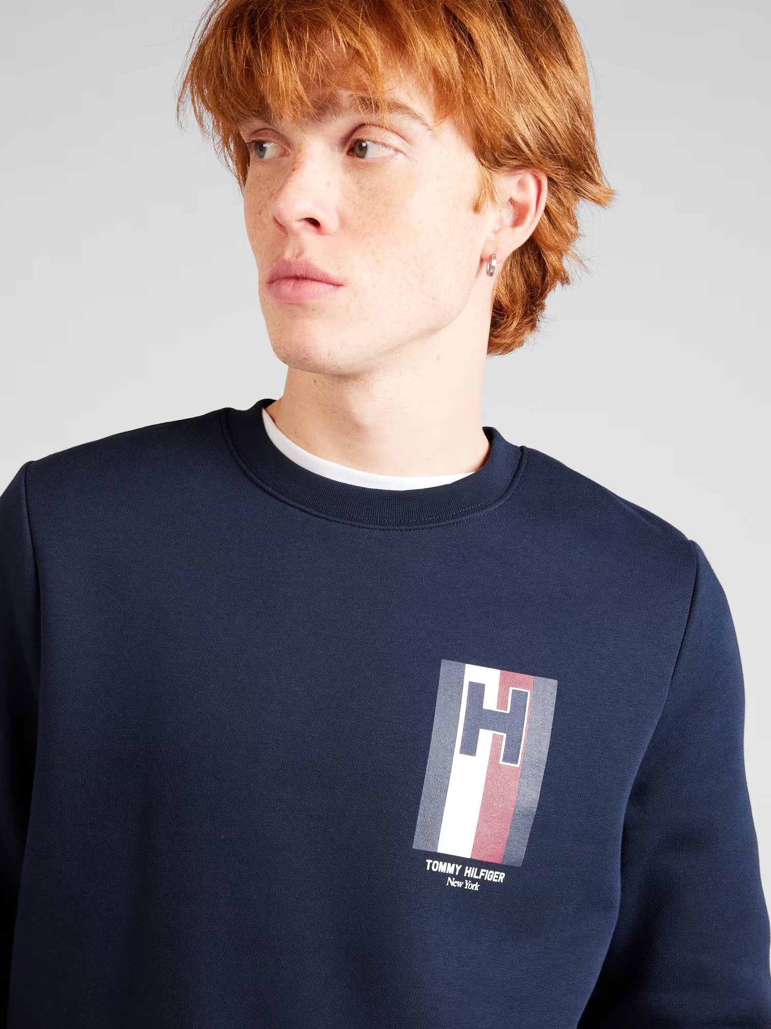 TOMMY HILFIGER Mikina námornícka modrá / námornícka modrá / karmínovo červená / biela - Pepit.sk