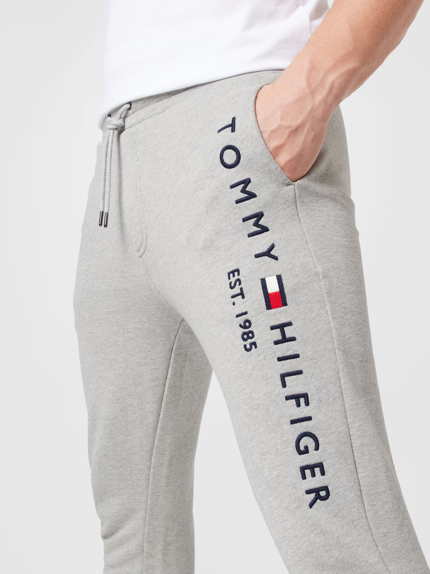 TOMMY HILFIGER Nohavice námornícka modrá / sivá / červená / biela - Pepit.sk