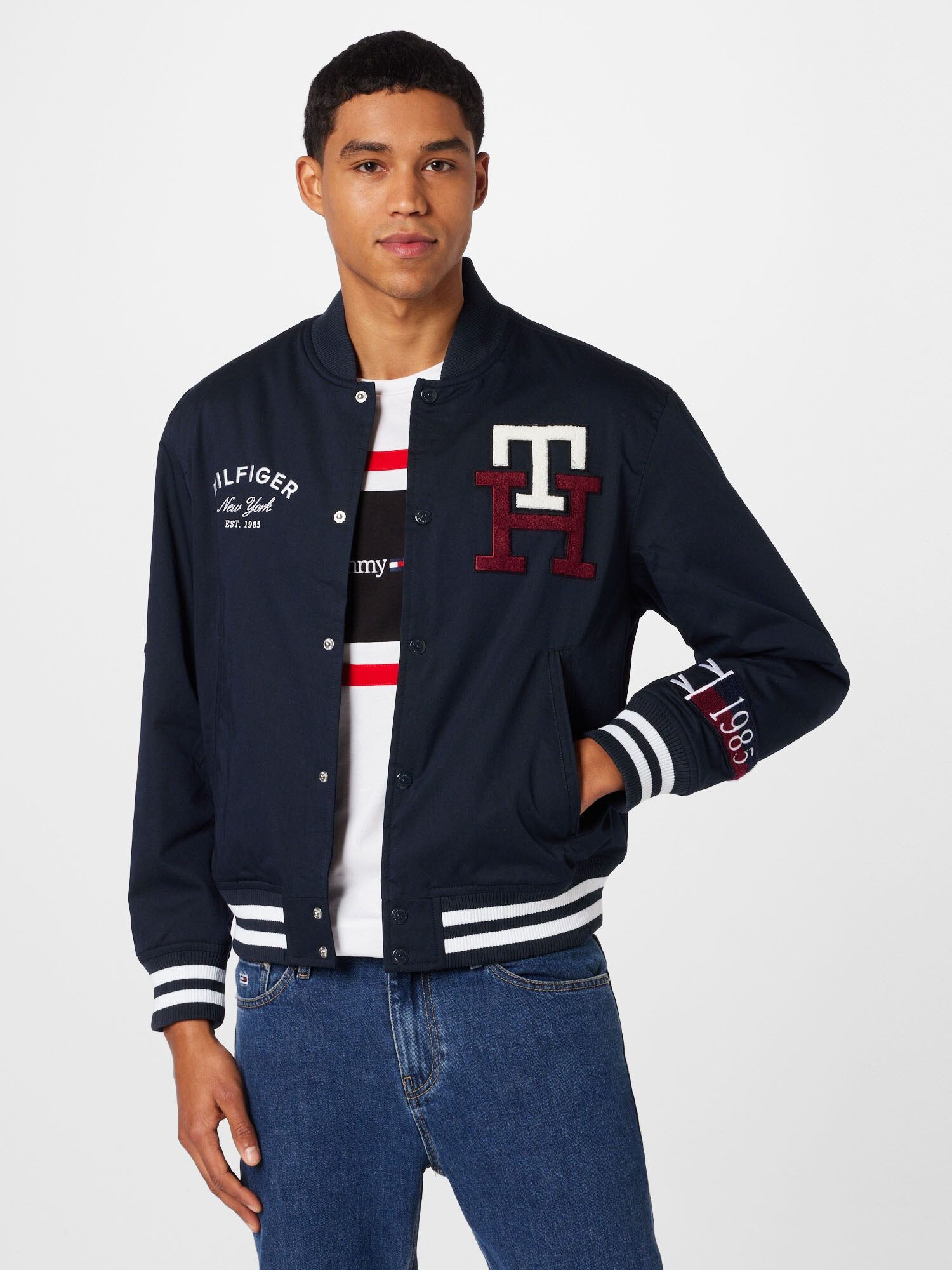 TOMMY HILFIGER Prechodná bunda námornícka modrá / karmínovo červená / biela - Pepit.sk