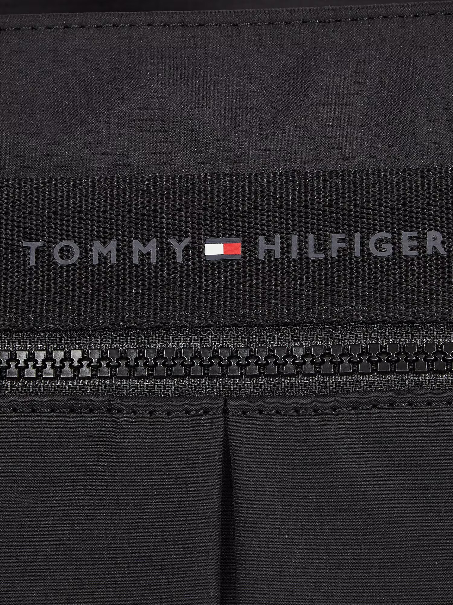 TOMMY HILFIGER Shopper 'HORIZON' čierna - Pepit.sk