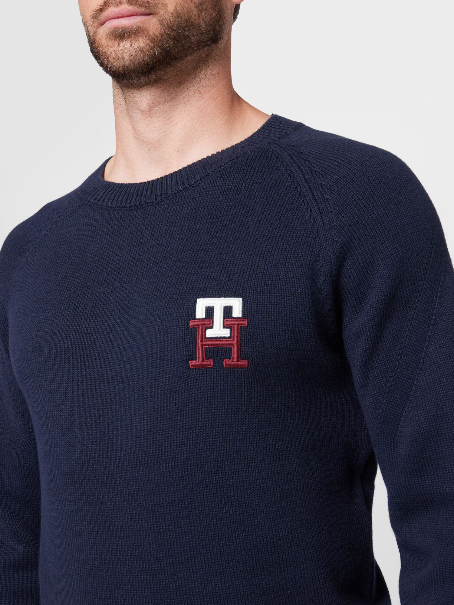 TOMMY HILFIGER Sveter námornícka modrá / červená / biela - Pepit.sk