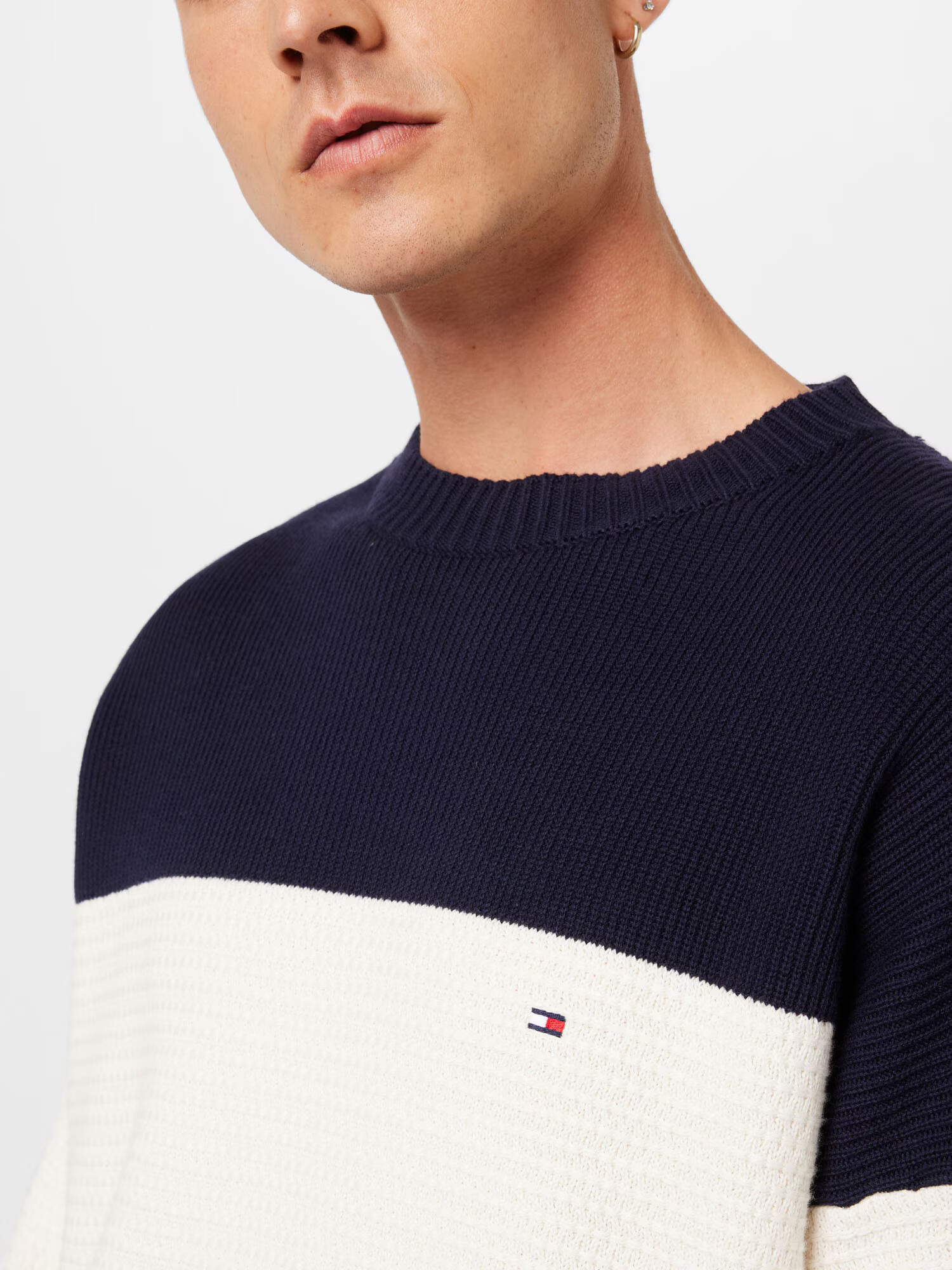 TOMMY HILFIGER Sveter námornícka modrá / krvavo červená / biela - Pepit.sk