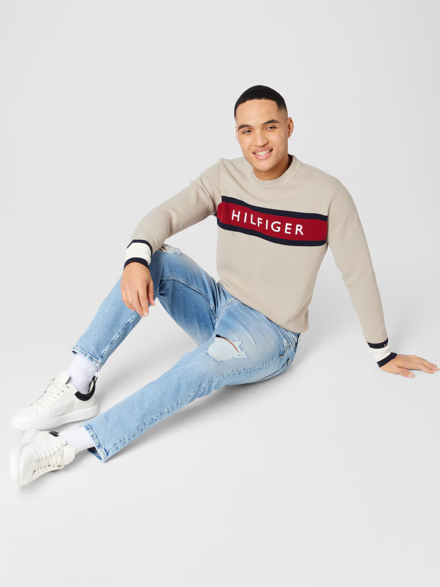 TOMMY HILFIGER Sveter námornícka modrá / sivá / červená - Pepit.sk