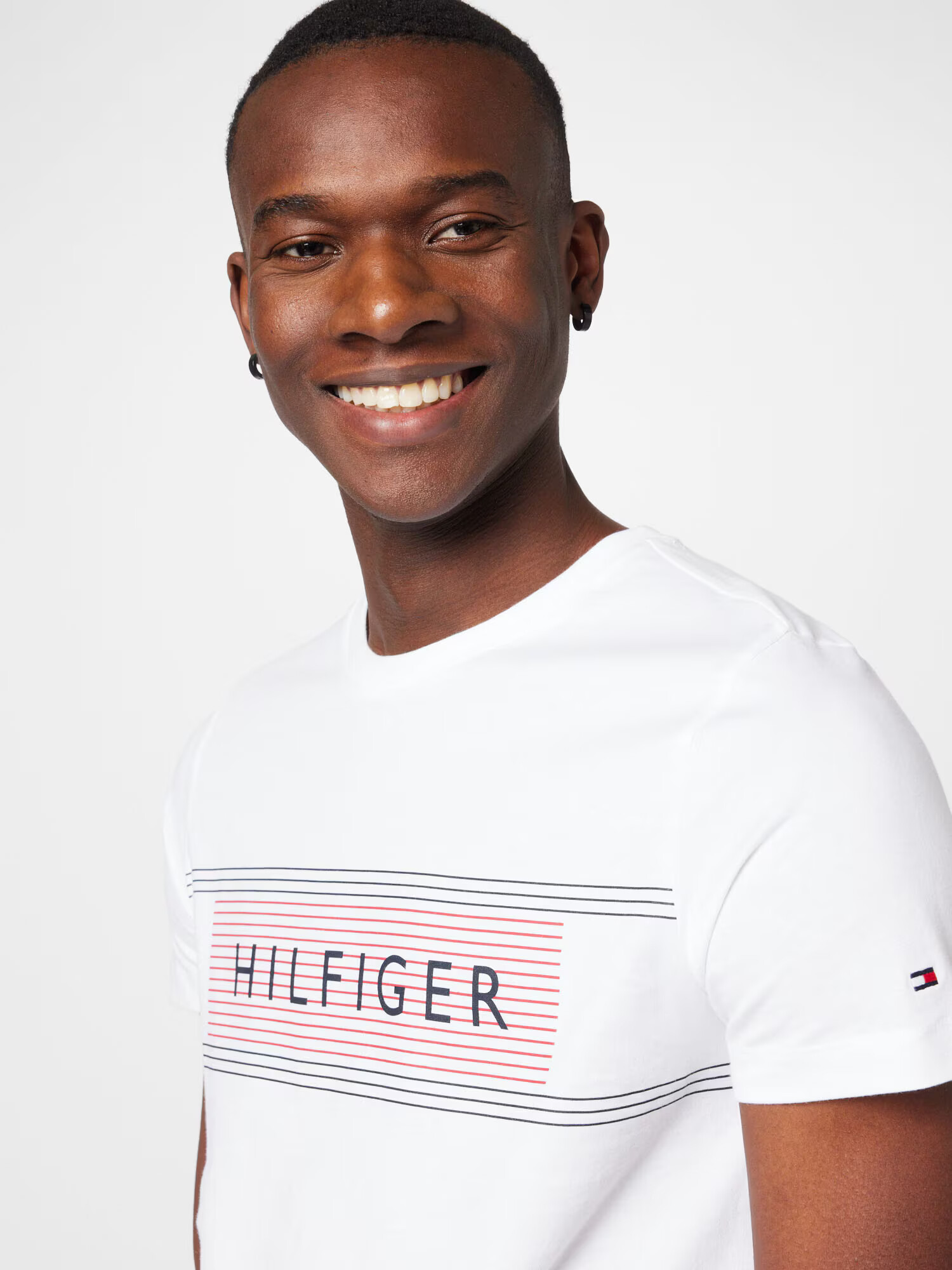 TOMMY HILFIGER Tričko námornícka modrá / červená / biela - Pepit.sk