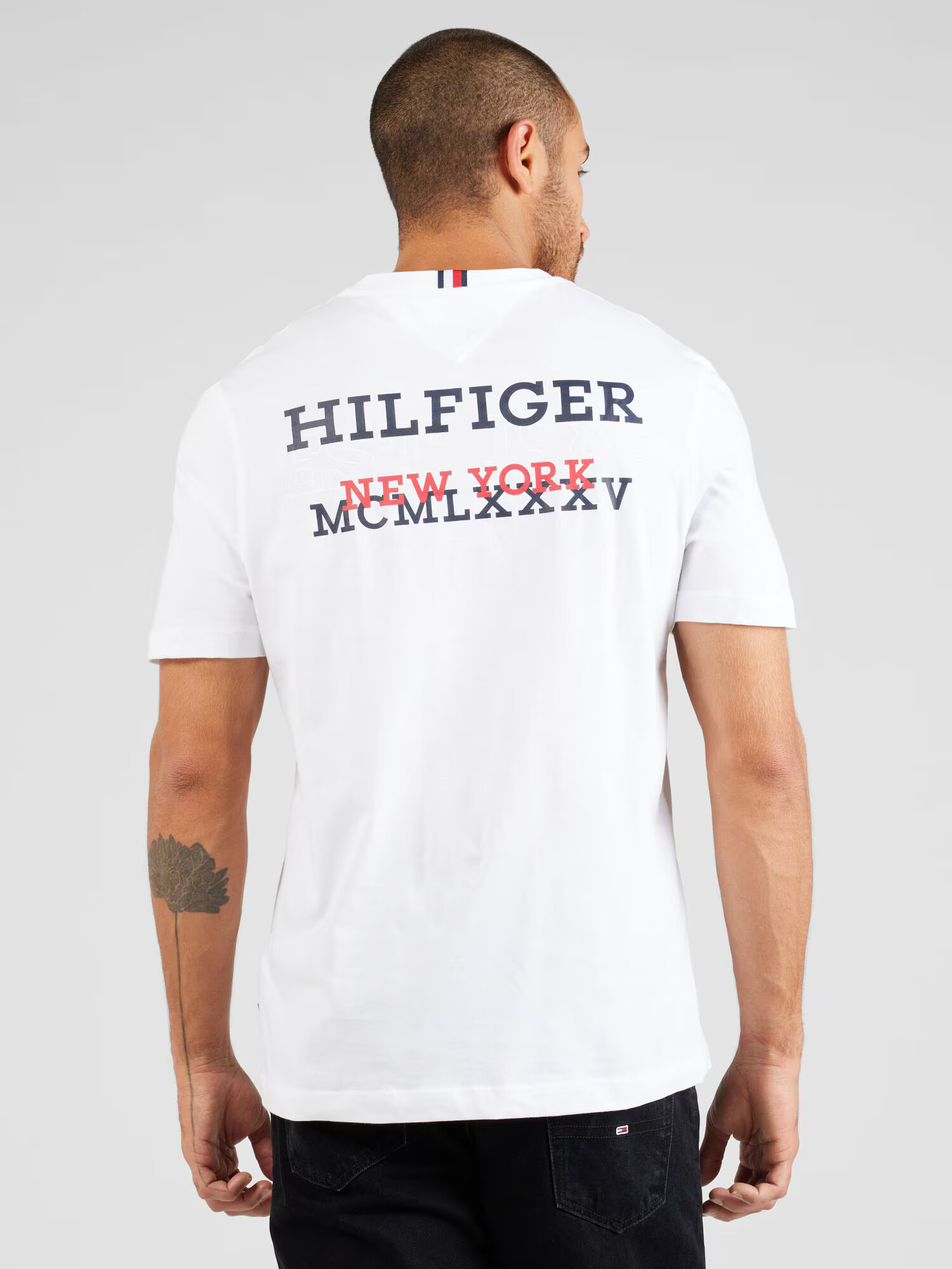 TOMMY HILFIGER Tričko námornícka modrá / červená / biela - Pepit.sk