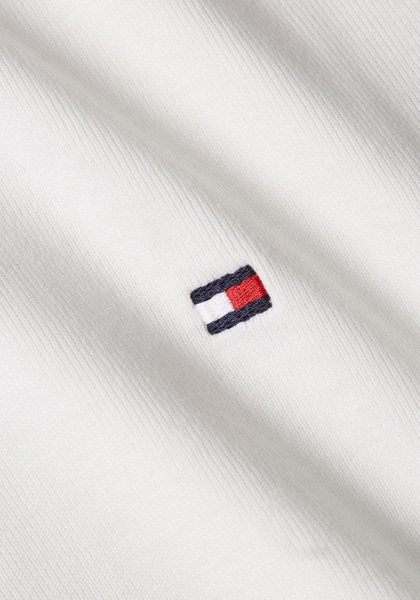 TOMMY HILFIGER Tričko námornícka modrá / červená / šedobiela - Pepit.sk