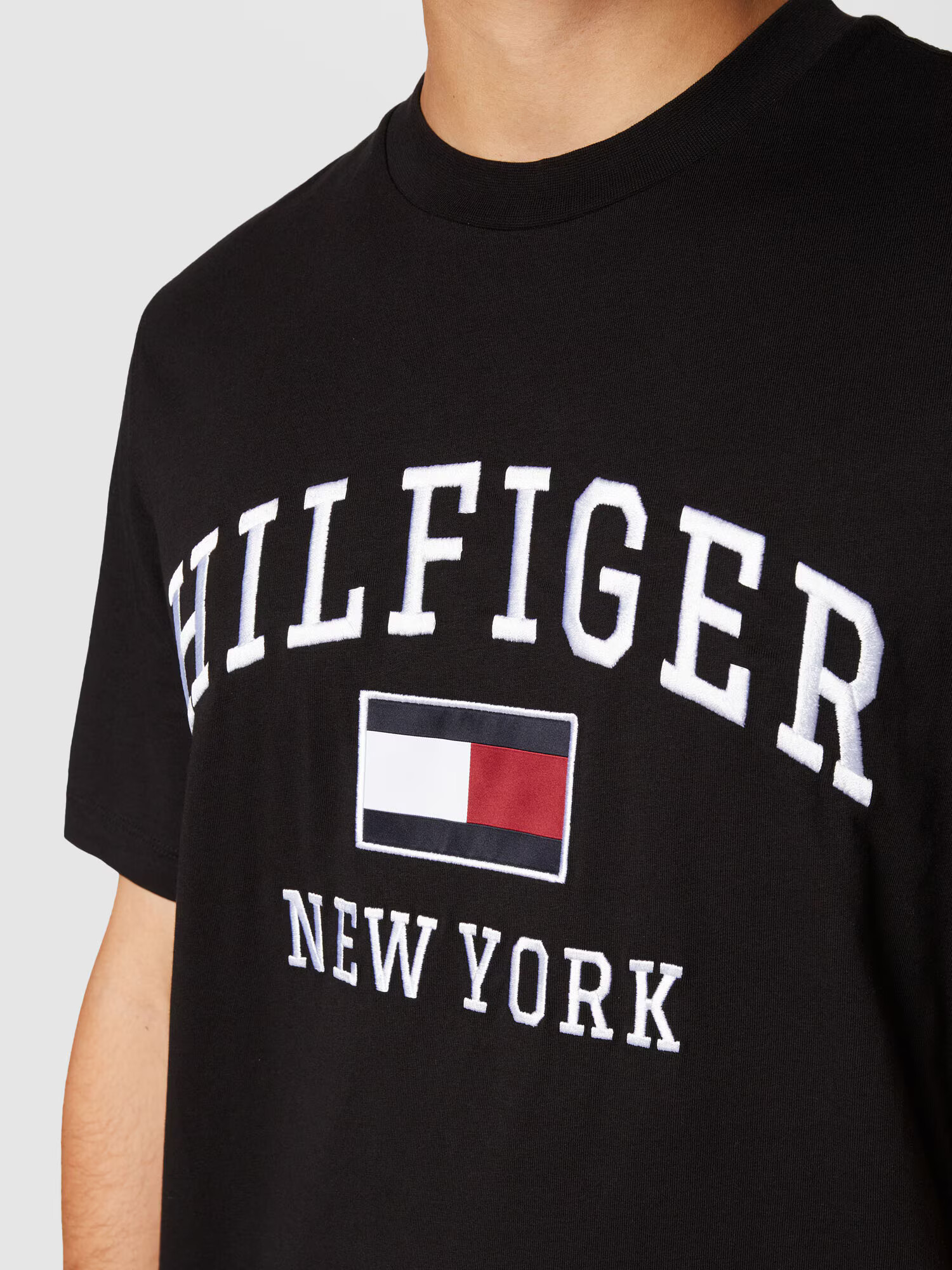 TOMMY HILFIGER Tričko vínovo červená / čierna / biela - Pepit.sk