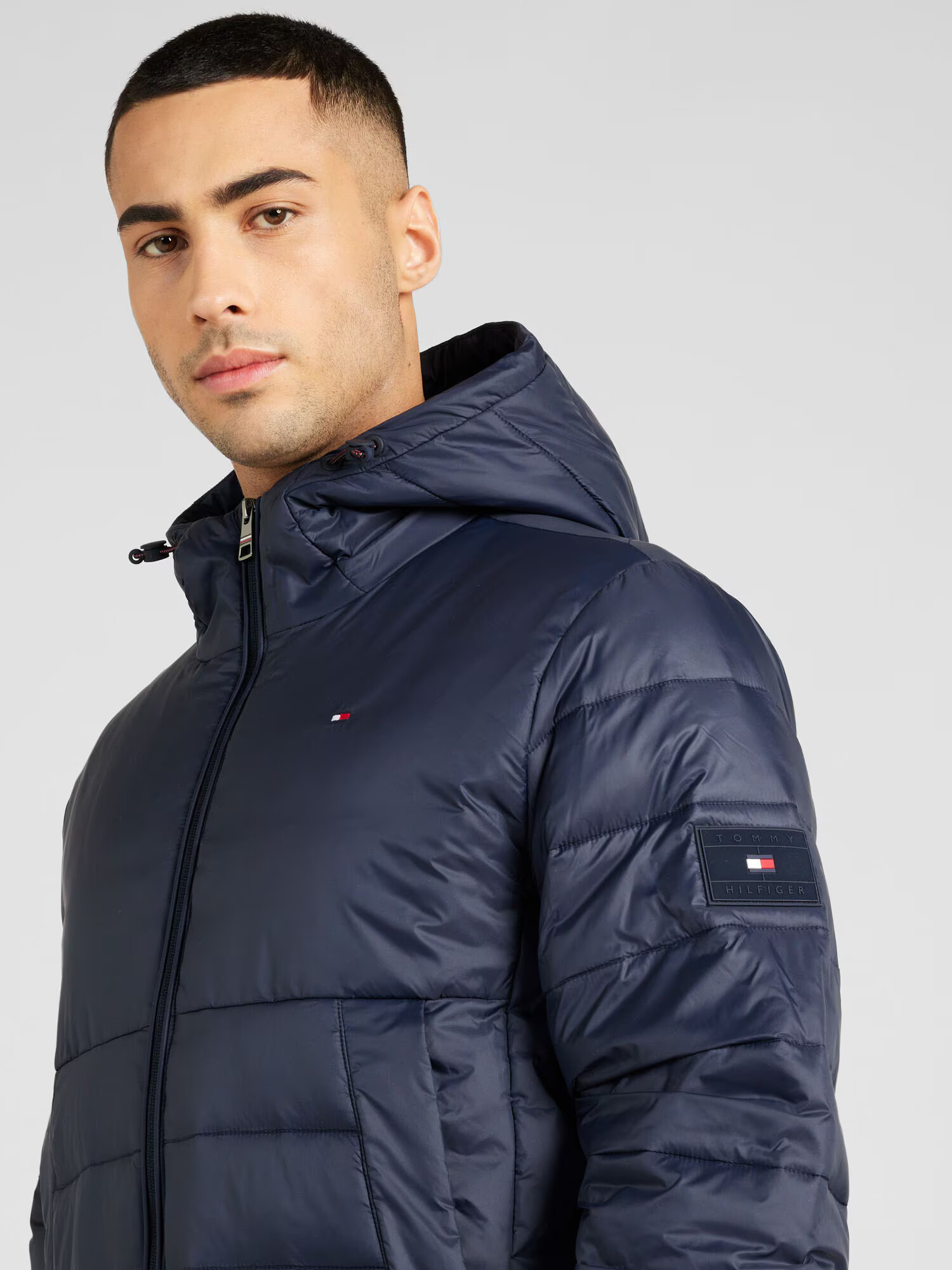 TOMMY HILFIGER Zimná bunda námornícka modrá / červená / biela - Pepit.sk