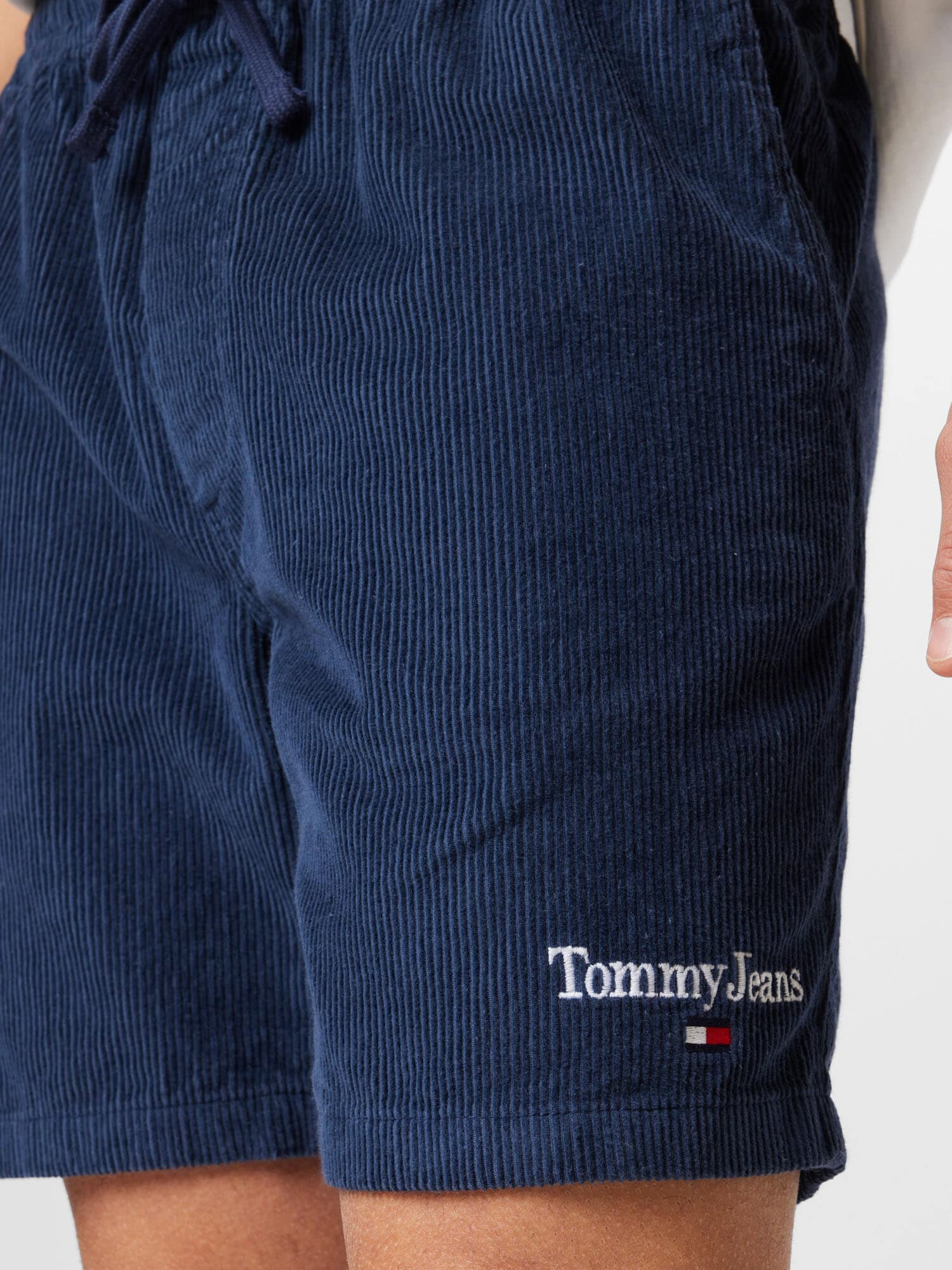 Tommy Jeans Nohavice modrá / námornícka modrá / červená / biela - Pepit.sk