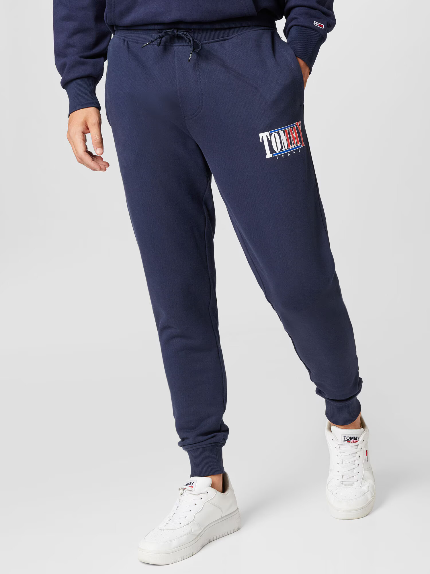 Tommy Jeans Nohavice námornícka modrá - Pepit.sk