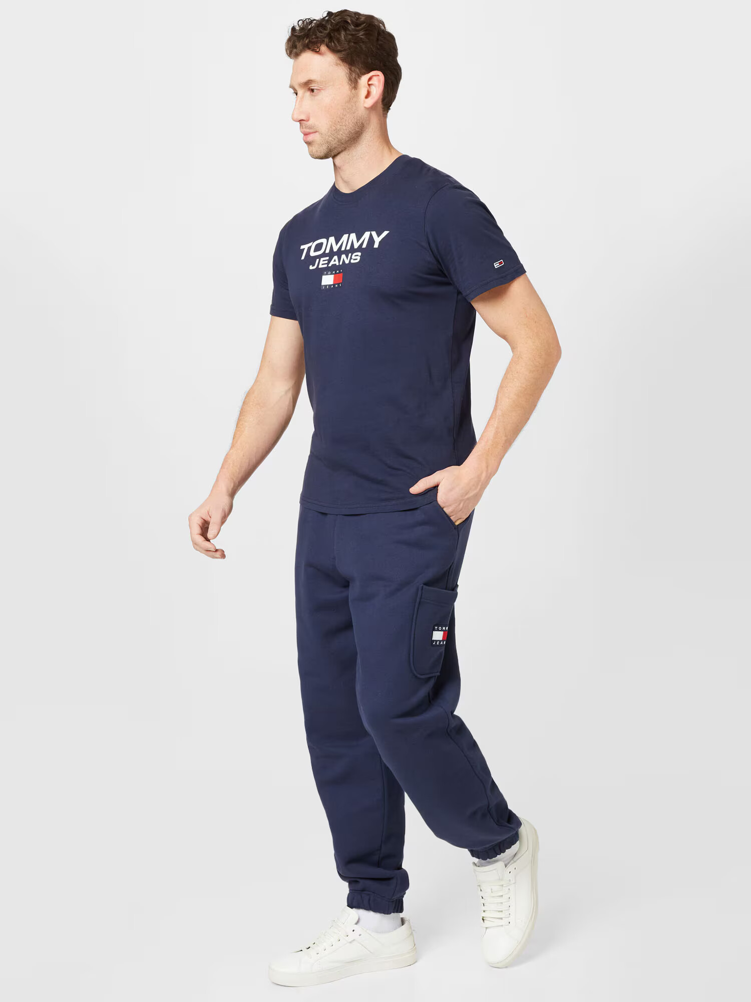 Tommy Jeans Nohavice tmavomodrá / červená / biela - Pepit.sk