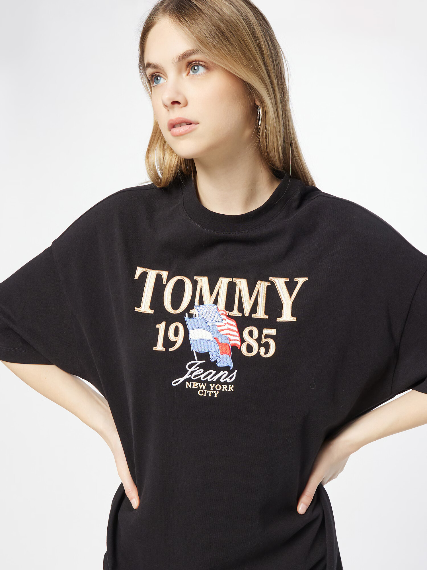 Tommy Jeans Šaty modrá / zlatá / červená / čierna - Pepit.sk